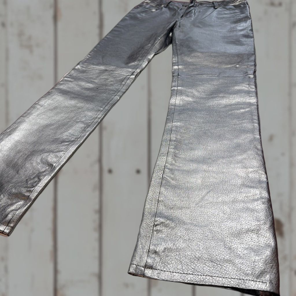 Vintage VINTAGE metrostyle SHINY SILVER LEATHER Pants Lined Bootcut Moto Biker Zip Up Women’s Size 6 Gray 6-Pocket Front Flat Zip Dry Clean Only Boots? Size 28" / US 6 / IT 42 - 1 Thumbnail