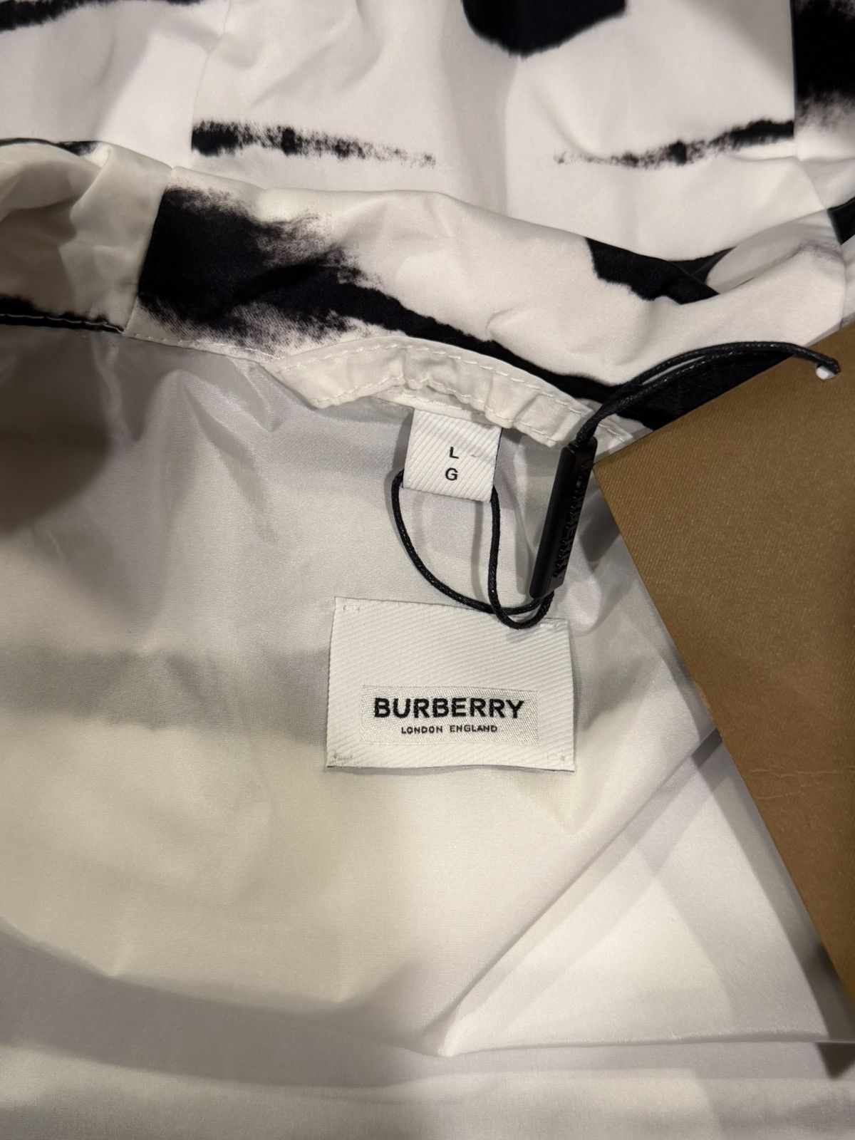 Burberry Burberry Tisci Watercolor Abstract Econyl Print Logo Hoodie Size US L / EU 52-54 / 3 - 14 Thumbnail