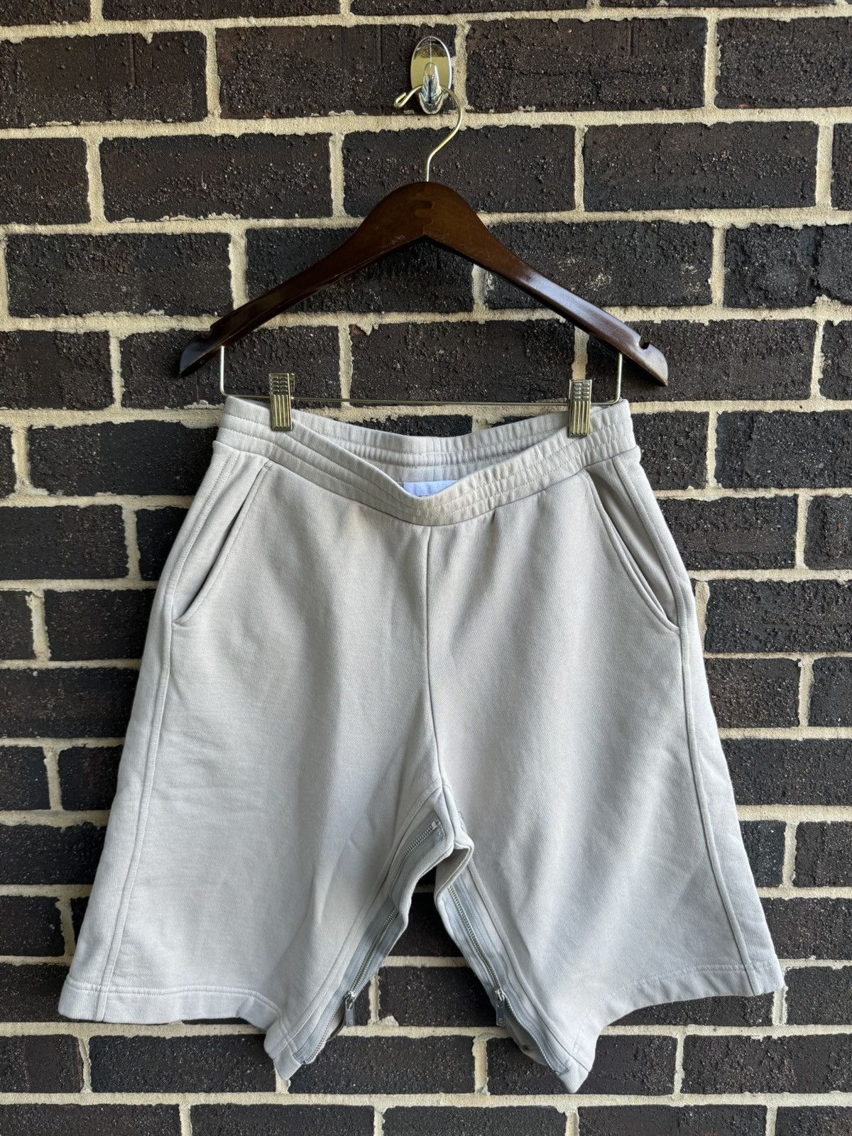 BRAND NEW Helmut Lang Shorts szM