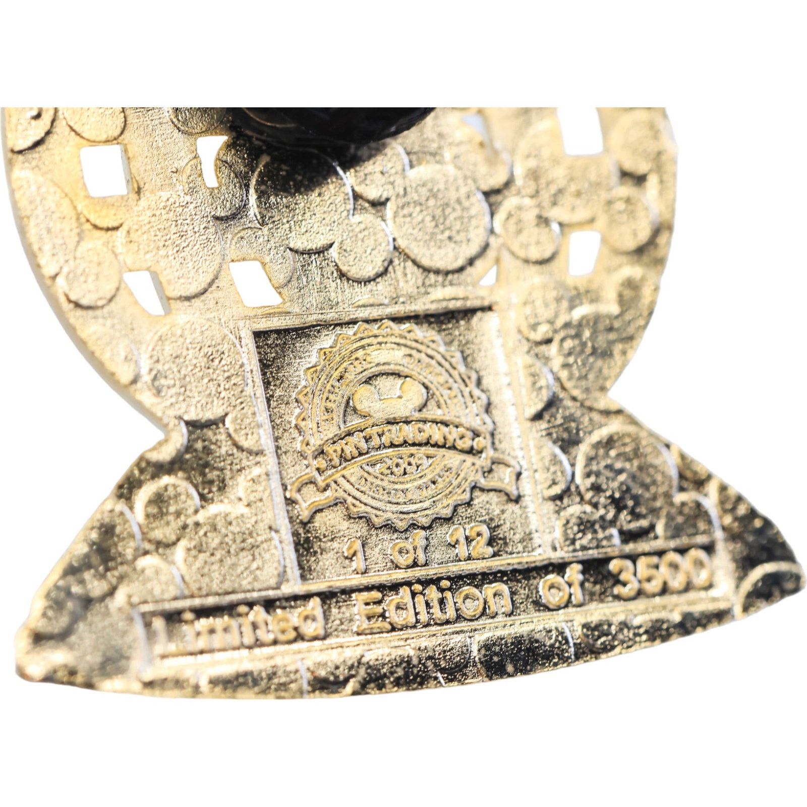 Disney Disney Resort Ear Globe 2009 Mickey Mouse LE /3,500 Pin Size ONE SIZE - 7 Thumbnail