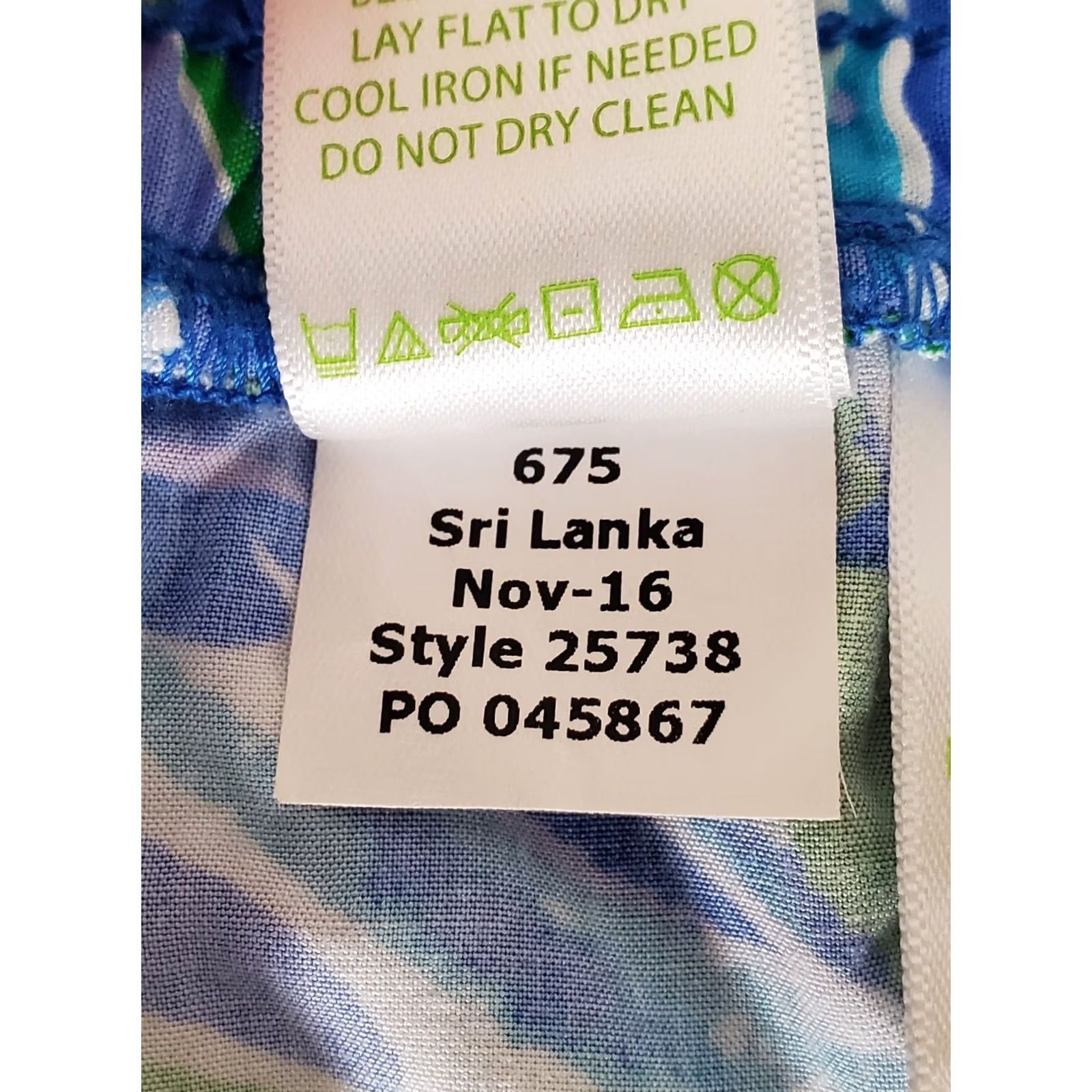 Lilly Pulitzer Lilly Pulitzer Shorts Womens S Multicolor Shades of Blue Teal Violet Katia Canopy Chaos Resort White Women Size 28" / US 6 / IT 42 - 7 Thumbnail