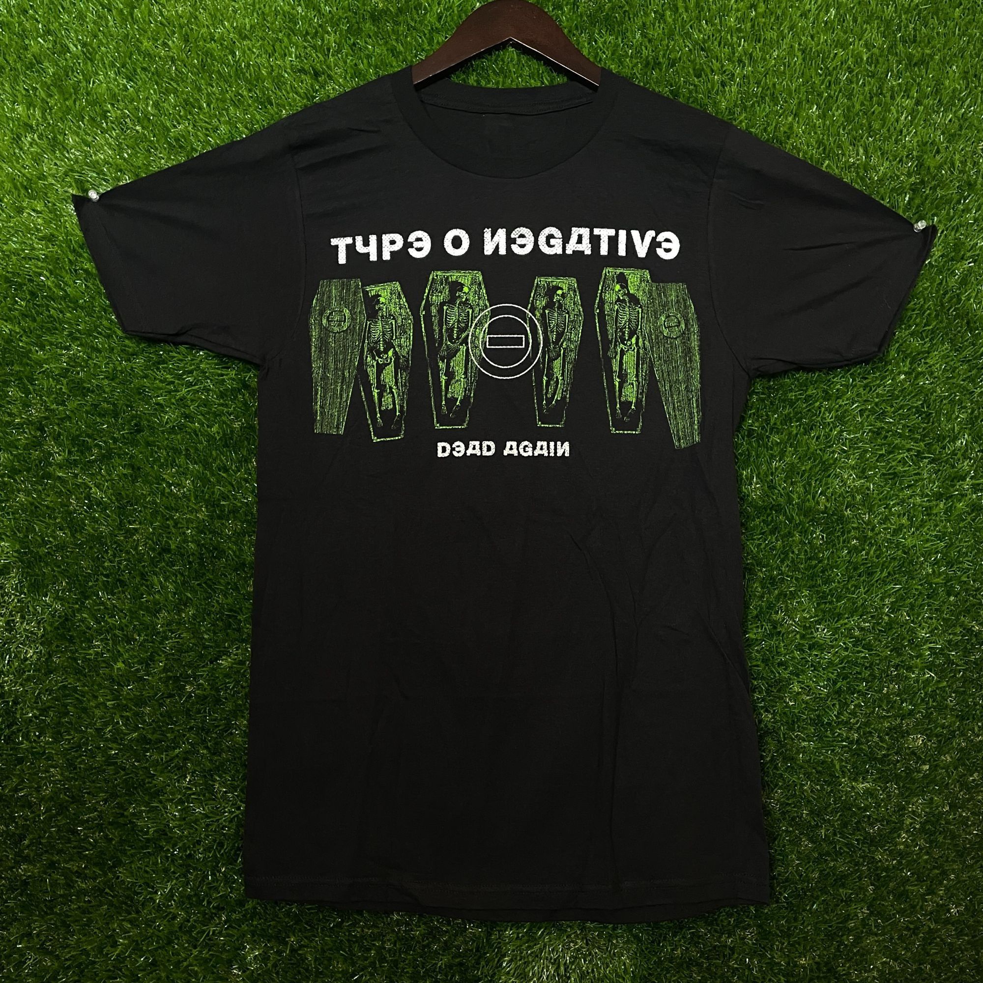 Urban Outfitters Type O Negative Dead Again Rock T-shirt size Small Size US S / EU 44-46 / 1 - 1 Thumbnail