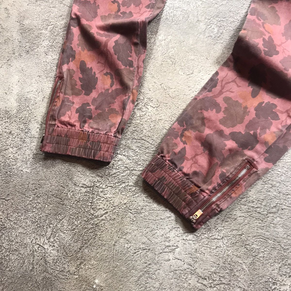 Vintage Y2K Baggy Distressed Cargo Pants Sun Faded Grunge Logo 32 Size US 32 / EU 48 - 3 Thumbnail