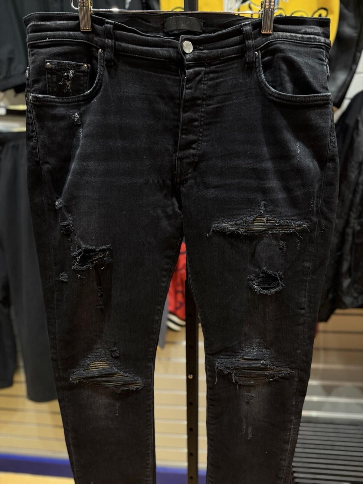 Amiri Size 36 - Amiri Black Camo Logo Jeans 100% Authentic Quick Size US 36 / EU 52 - 7 Thumbnail