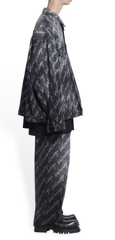 Balenciaga o1w1db11125 Allover Logo Oversized Jacket in Black Size US L / EU 52-54 / 3 - 3 Thumbnail