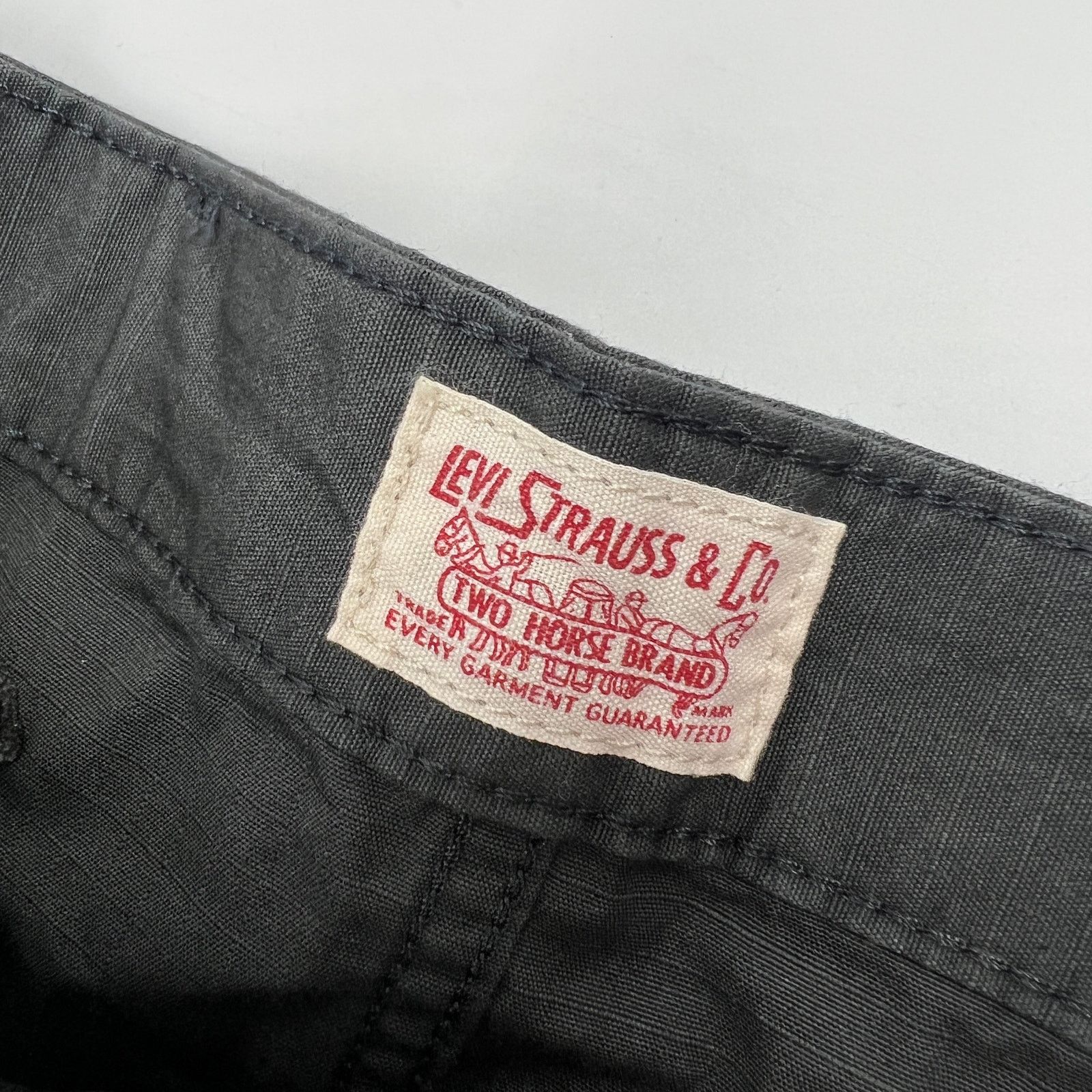 Levi's Levi's Men's Carrier Cargo Shorts Black Color Size 52 Size US 36 / EU 52 - 6 Thumbnail