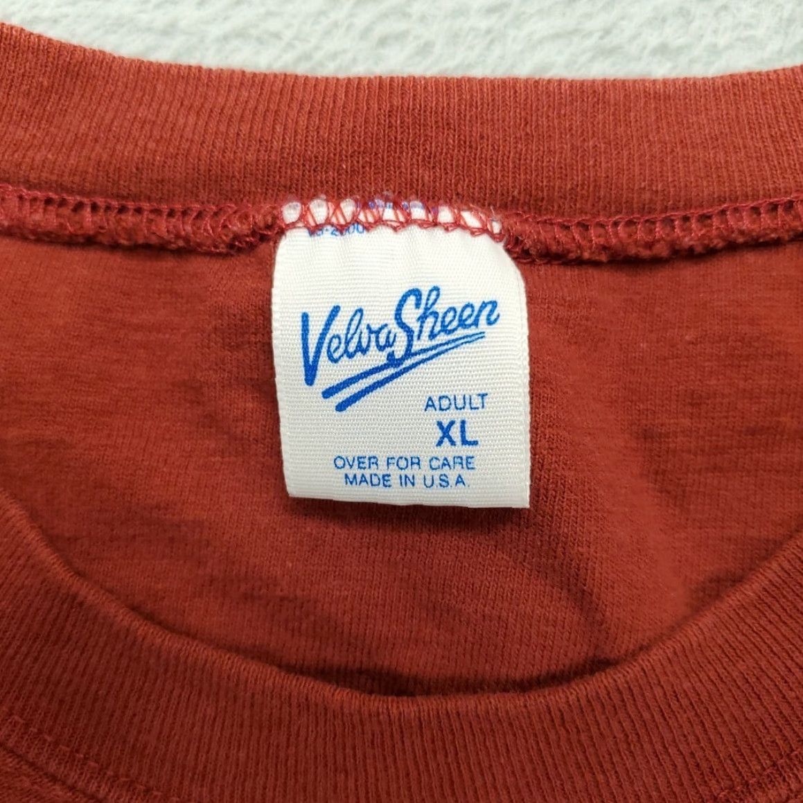 Velva Sheen VINTAGE Velva Sheen T Shirt Mens XL Red Looney Tunes Bugs Bunny Taz Sylvester USA Made Mens XL Red Size US XL / EU 56 / 4 - 5 Thumbnail