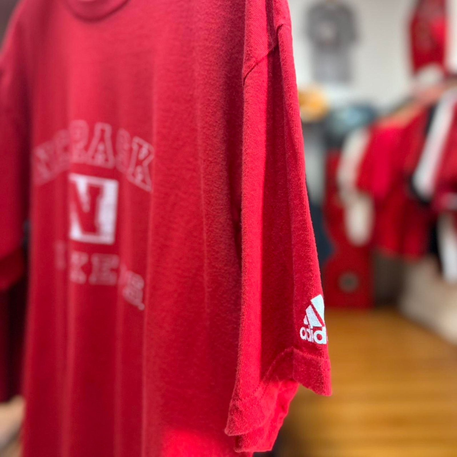 Vintage Vintage 90s Nebraska Huskers Cornhuskers Football T-Shirt Size US L / EU 52-54 / 3 - 5 Thumbnail