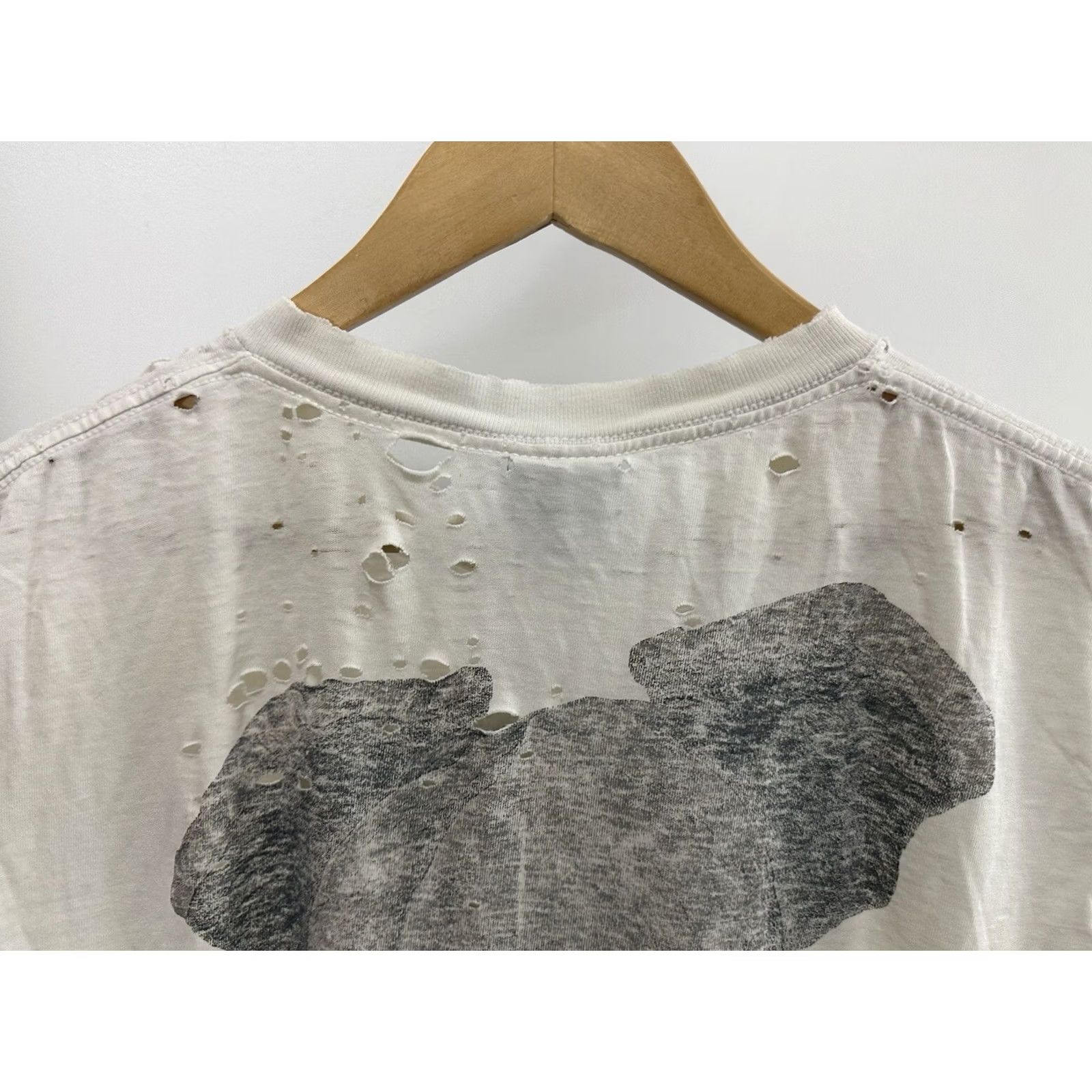 Doublet VTG 90s Harlequin T-Shirt Big Print Elephant Cotton Cream L Mens Distressed Grunge Thrashed Worn Cotton Shirt Size US L / EU 52-54 / 3 - 6 Thumbnail