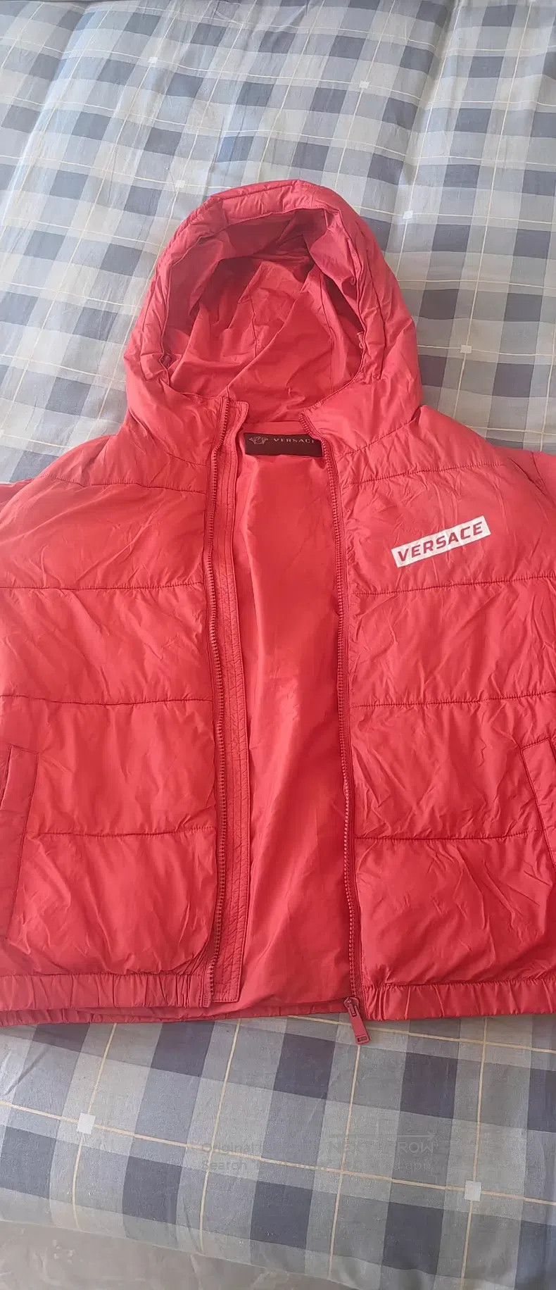 Versace Versace Red down jacket Size US M / EU 48-50 / 2 - 1 Thumbnail