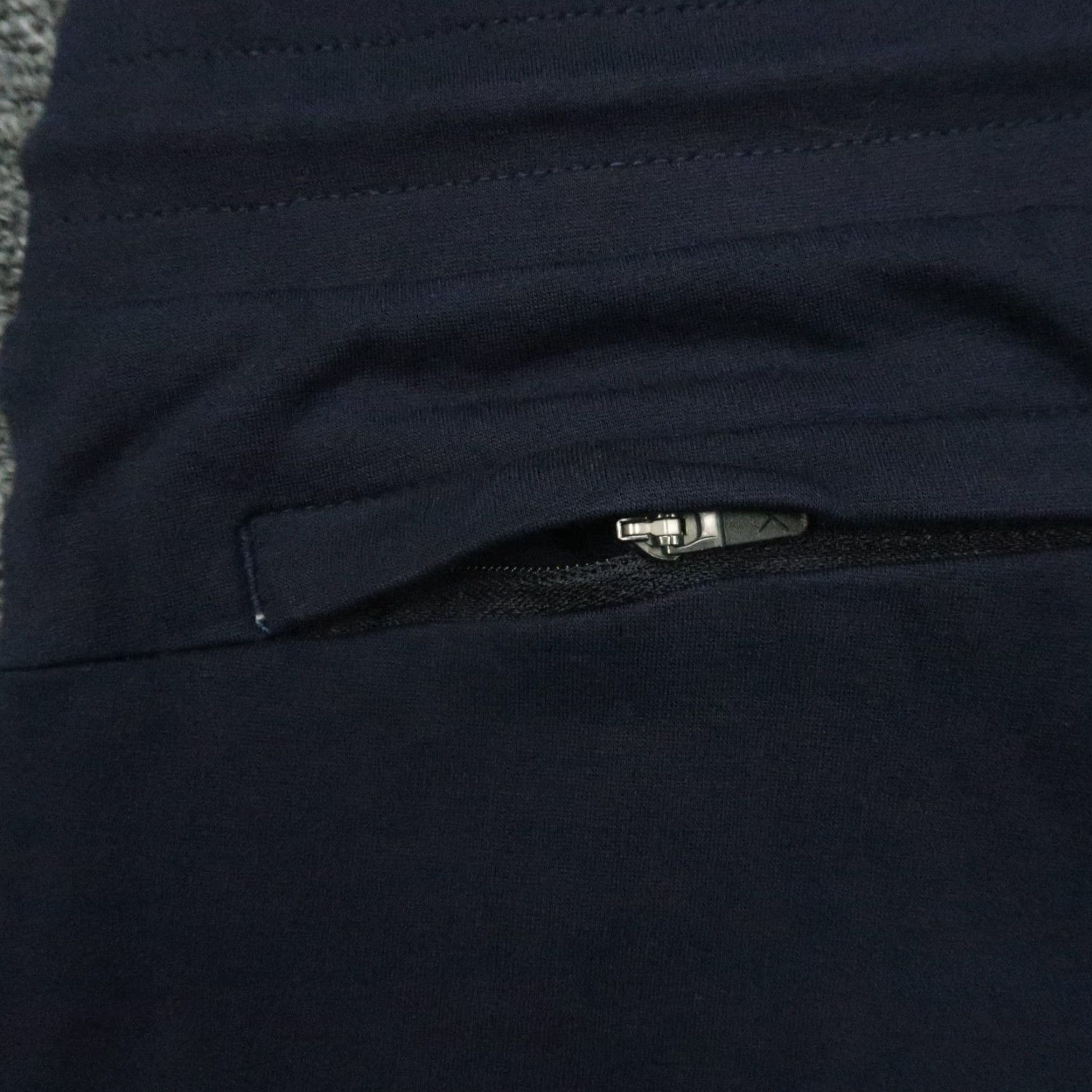 UES Clothing Cuts Clothing Men's Large Blue Jogger Pants with Zip Pocket - Athletic Activewear Size US 33 - 7 Thumbnail