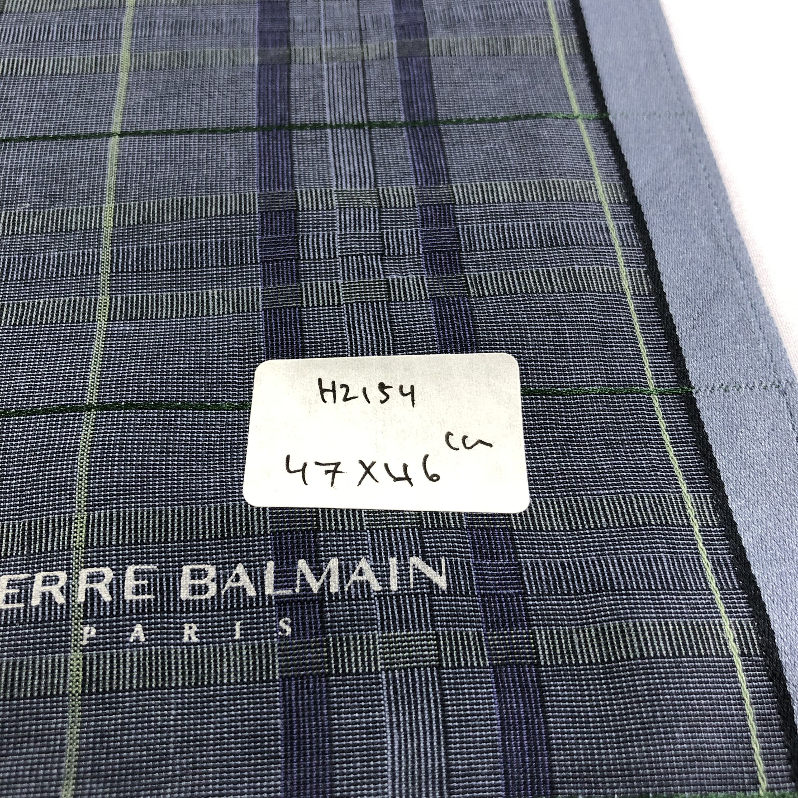 Pierre Balmain × Vintage Pierre Balmain Handkerchief Neckerchief Bandana H2154 Size ONE SIZE - 5 Thumbnail