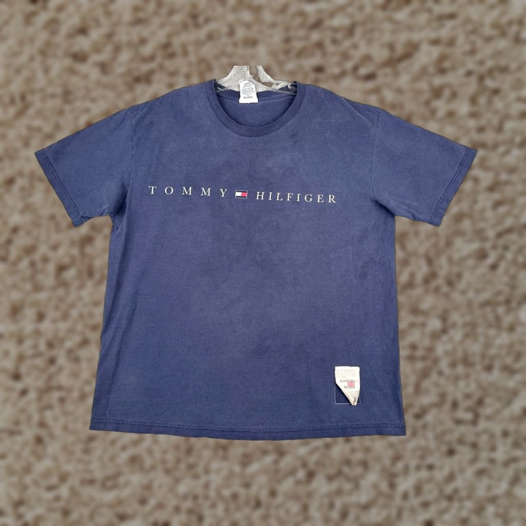 Tommy Hilfiger VINTAGE Tommy Hilfiger Shirt Men L Blue Crew Neck Short Sleeve 100% Cotton Embroidered Logo American Classic 90s Mens Size US L / EU 52-54 / 3 - 1 Thumbnail