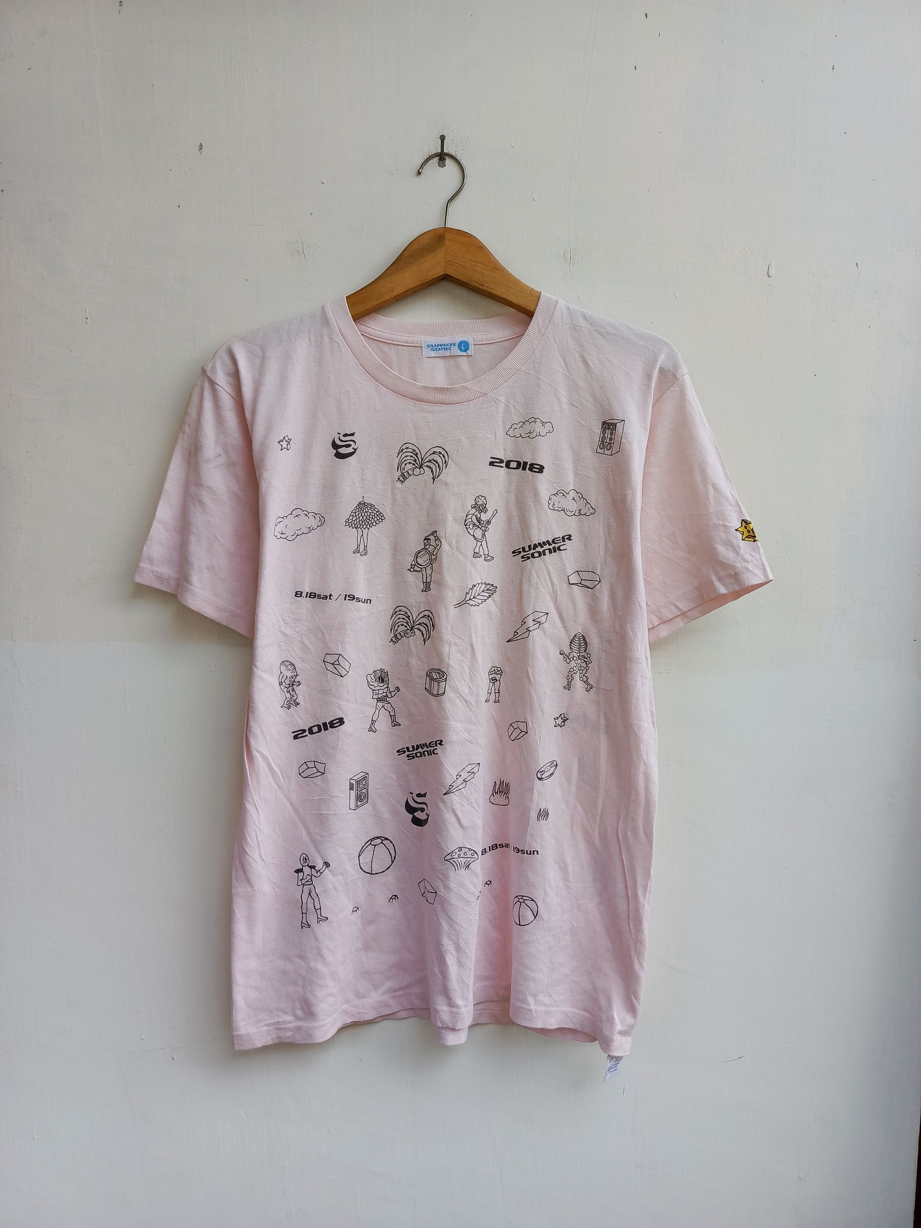 Band Tees Summer Sonic 2018 Graphic T-Shirt Soft Pink Size US L / EU 52-54 / 3 - 1 Thumbnail