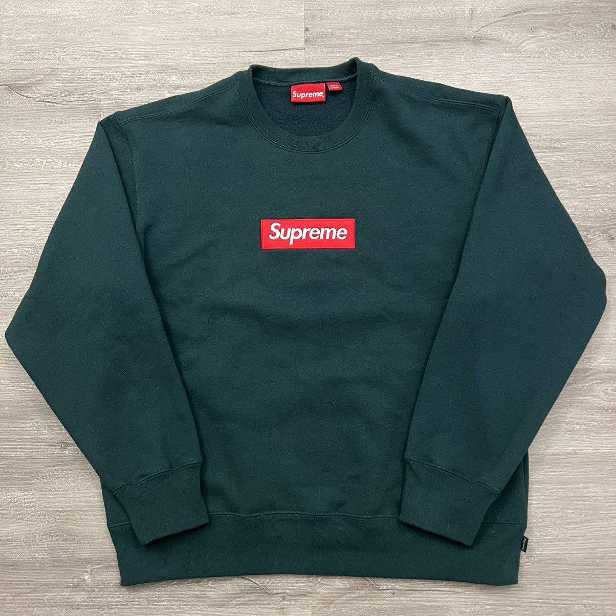 Supreme Supreme Box Logo Crewneck FW22 Size US M / EU 48-50 / 2 - 2 Thumbnail