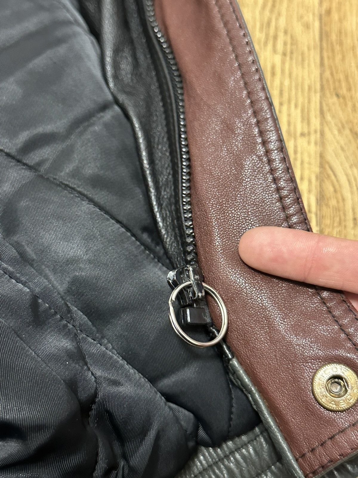 Vintage Vintage 90s Oversized Black Distressed Leather Jacket L size Size US L / EU 52-54 / 3 - 14 Thumbnail