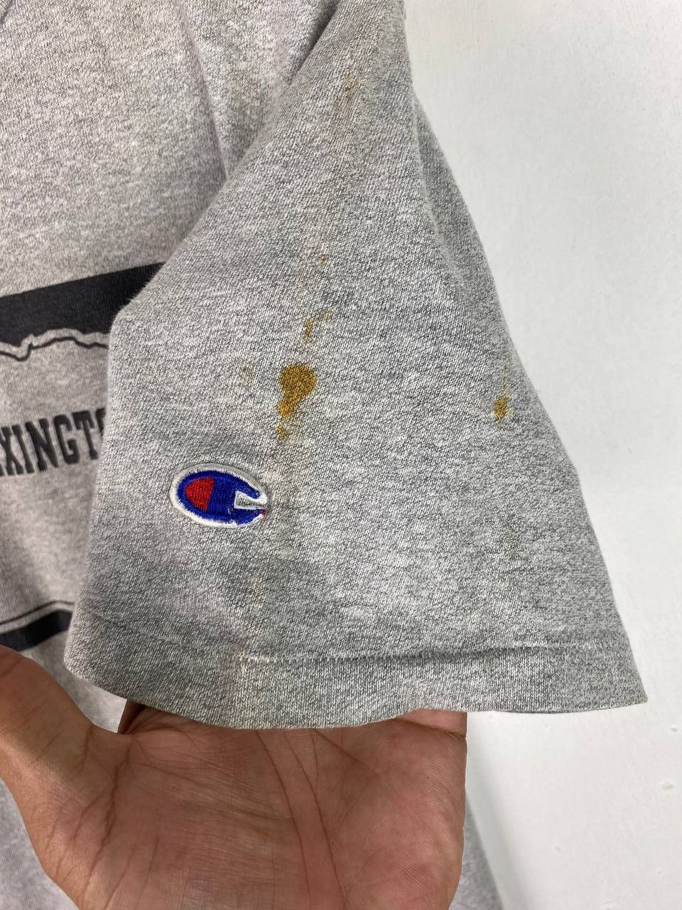 Champion vintage 70s/80s champion tee missing tag nice design Size US L / EU 52-54 / 3 - 5 Thumbnail