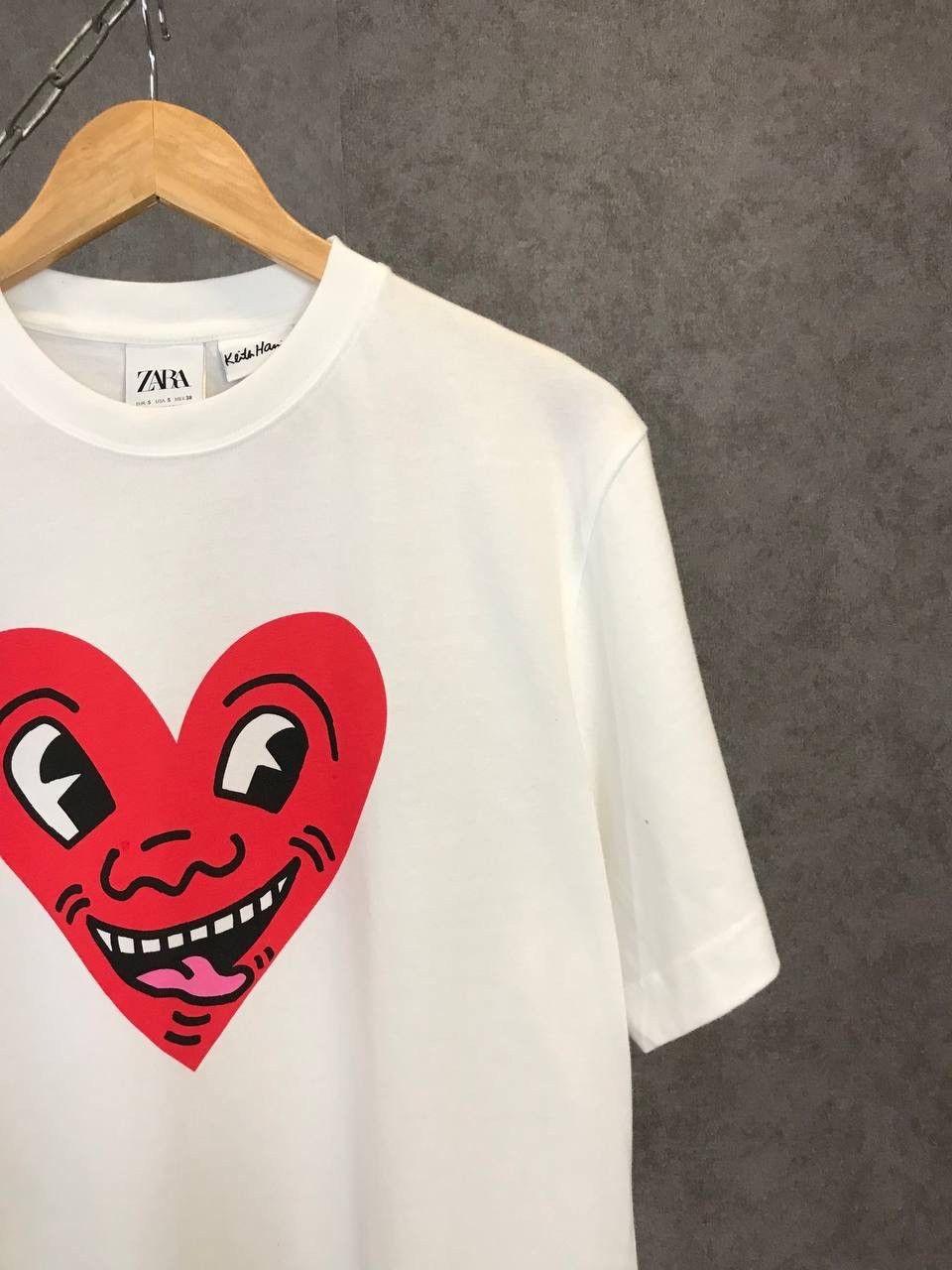 Keith Haring Keith Haring big logo designer tee Size US S / EU 44-46 / 1 - 2 Thumbnail