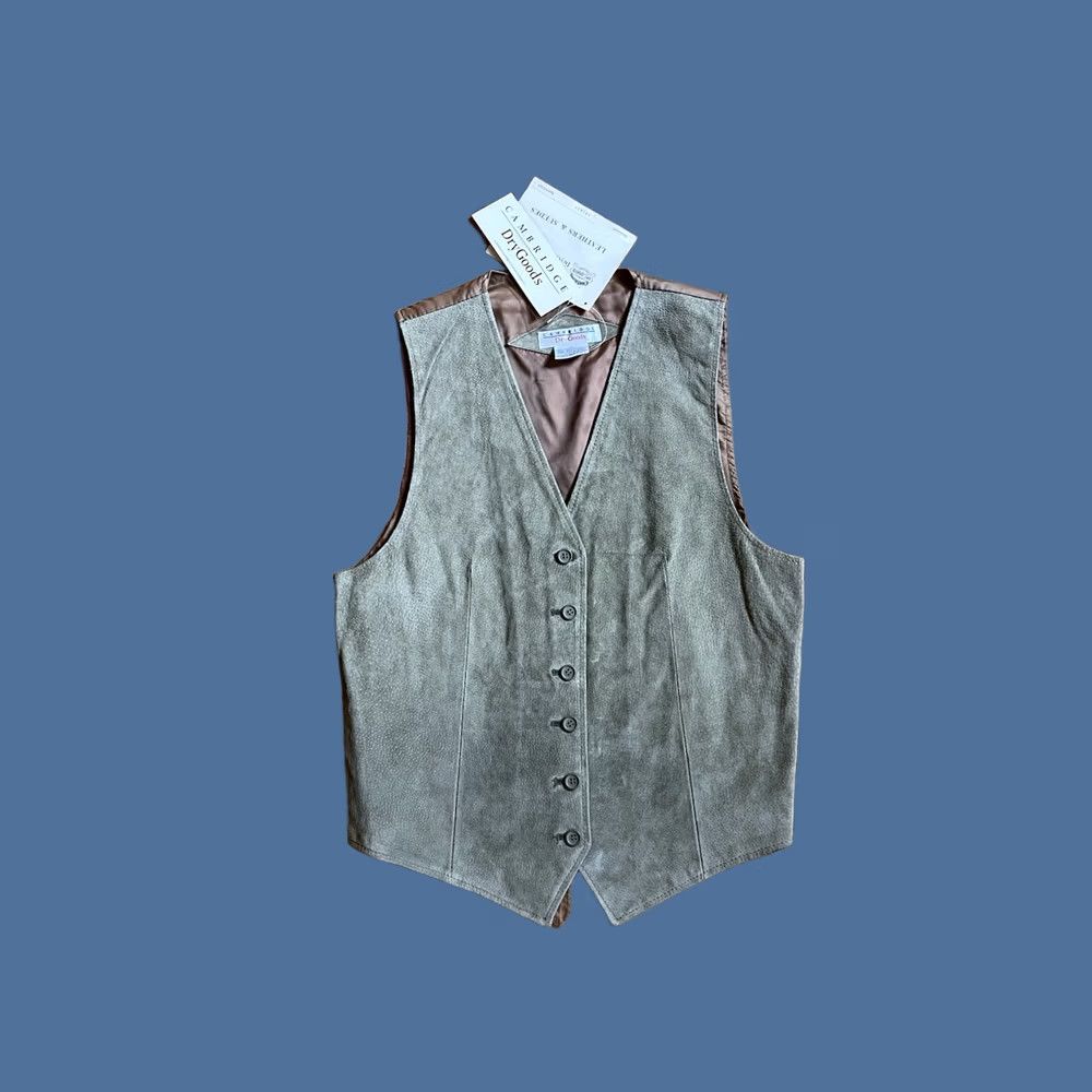 Vintage VINTAGE Cambridge Dry Goods Suede Leather Vest Womens M Tan Size M / US 6-8 / IT 42-44 - 1 Thumbnail