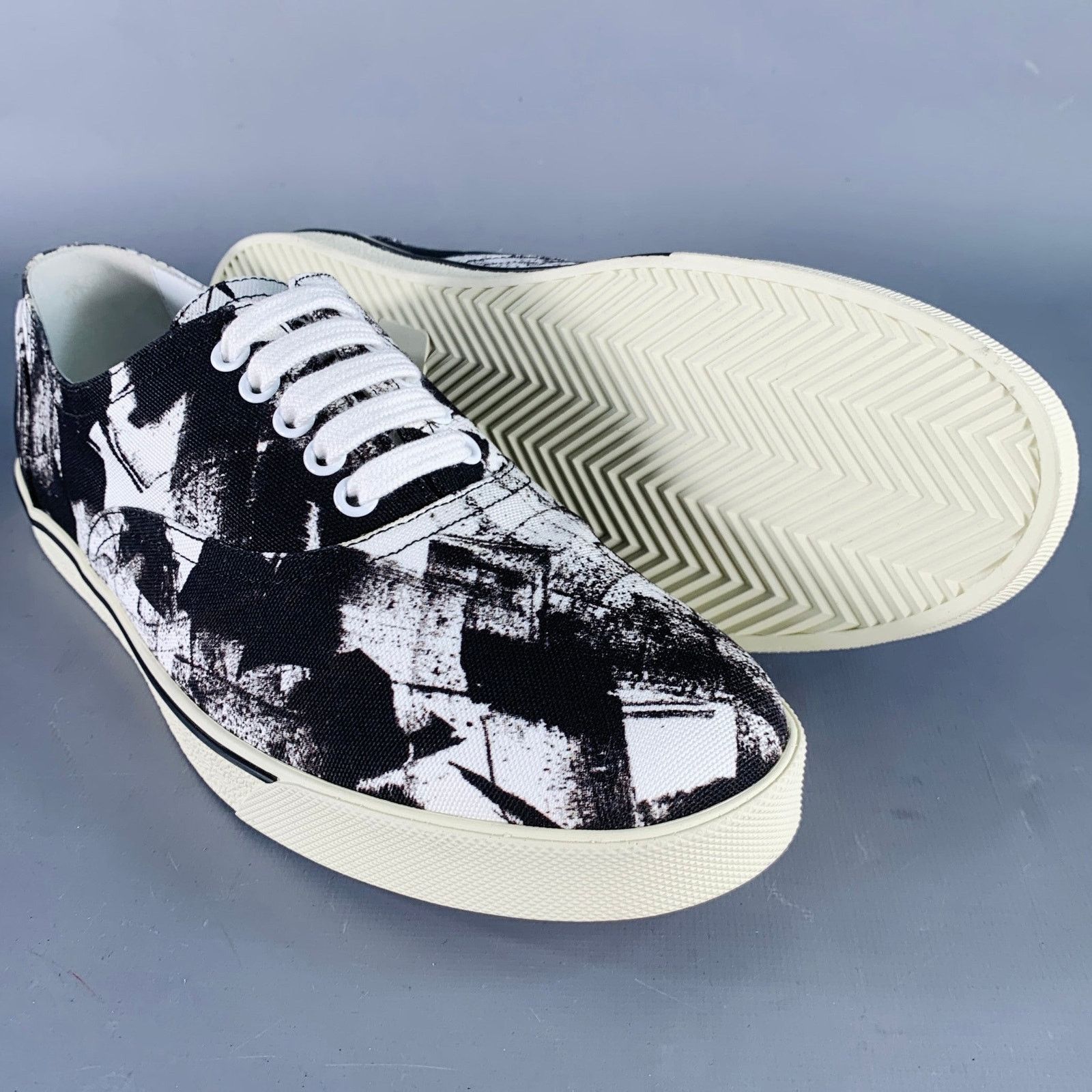 Celine Size 9 Black White Marbled Canvas Lace-Up Sneakers Size US 9 / EU 42 - 5 Thumbnail