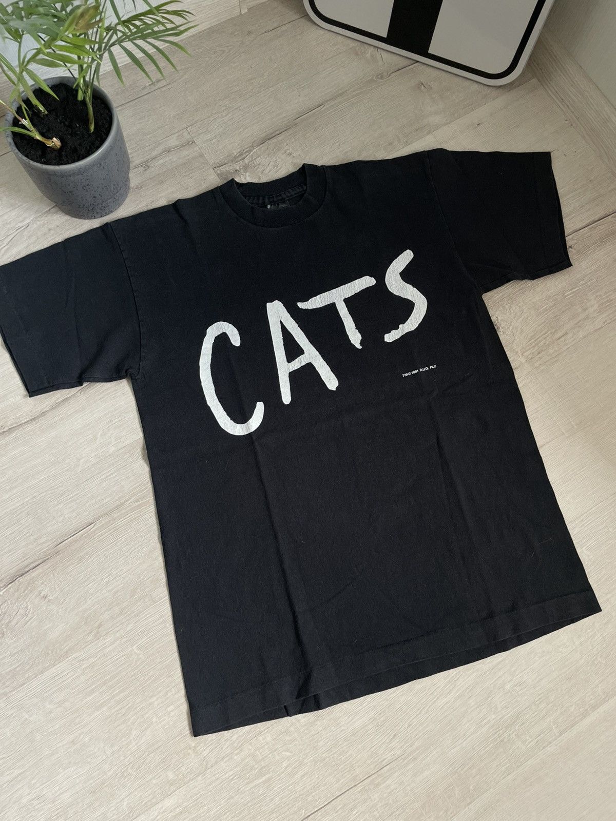 Grailed Vintage 1981 The Cats Rock Band Screen Stars Tee Hard Metal Size US M / EU 48-50 / 2 - 4 Thumbnail