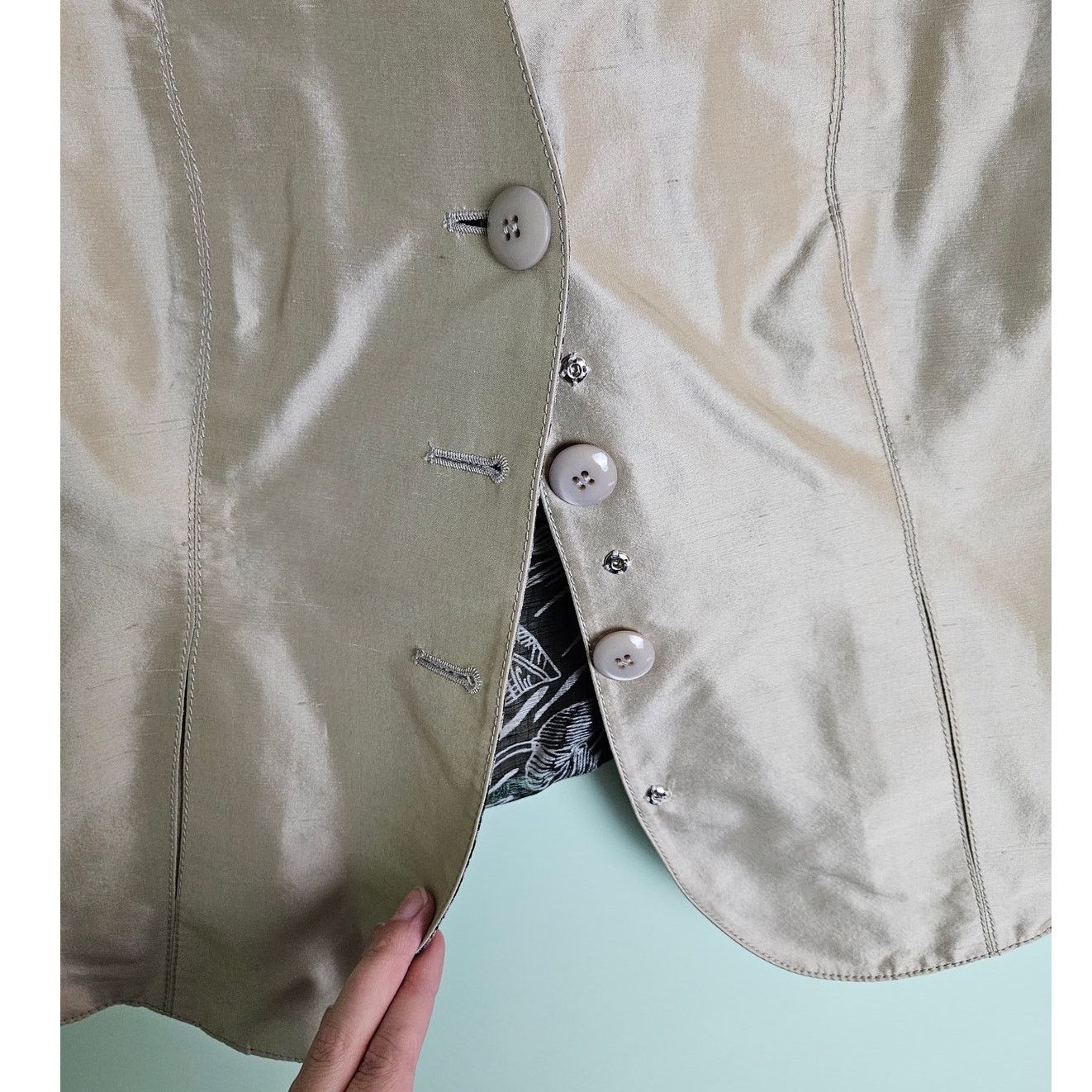 Armani Collezioni Armani Collezioni 90s Light Gold Silk Short Sleeve Jacket Size XL / US 12-14 / IT 48-50 - 3 Thumbnail