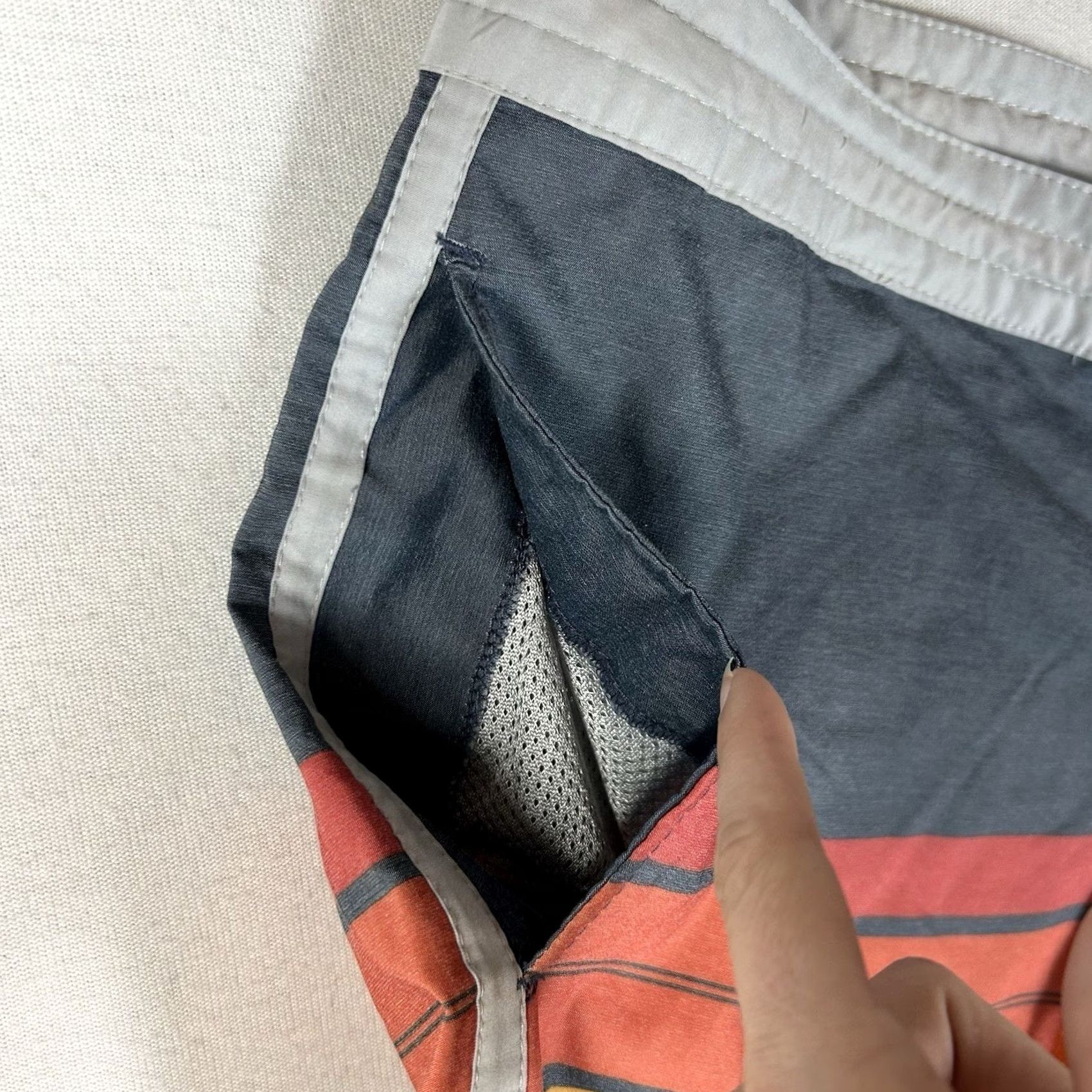 Burnside Burnside Board Short Swim Trunks Men's Size 38 Blue Striped Pockets Beach Summer Size US 38 / EU 54 - 3 Thumbnail