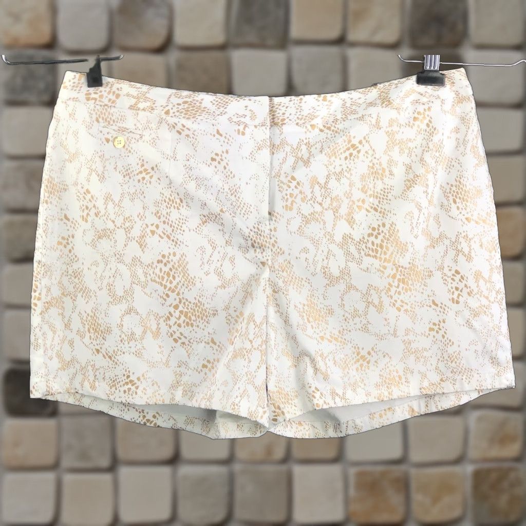 Vintage Cato Shorts Womens 22W White Gold Snake 42”W Stretch Lower Rise Cotton Blend Pockets Zip Front 12” Rise 5” Inseam NWT Size 40" / US 18 - 1 Thumbnail