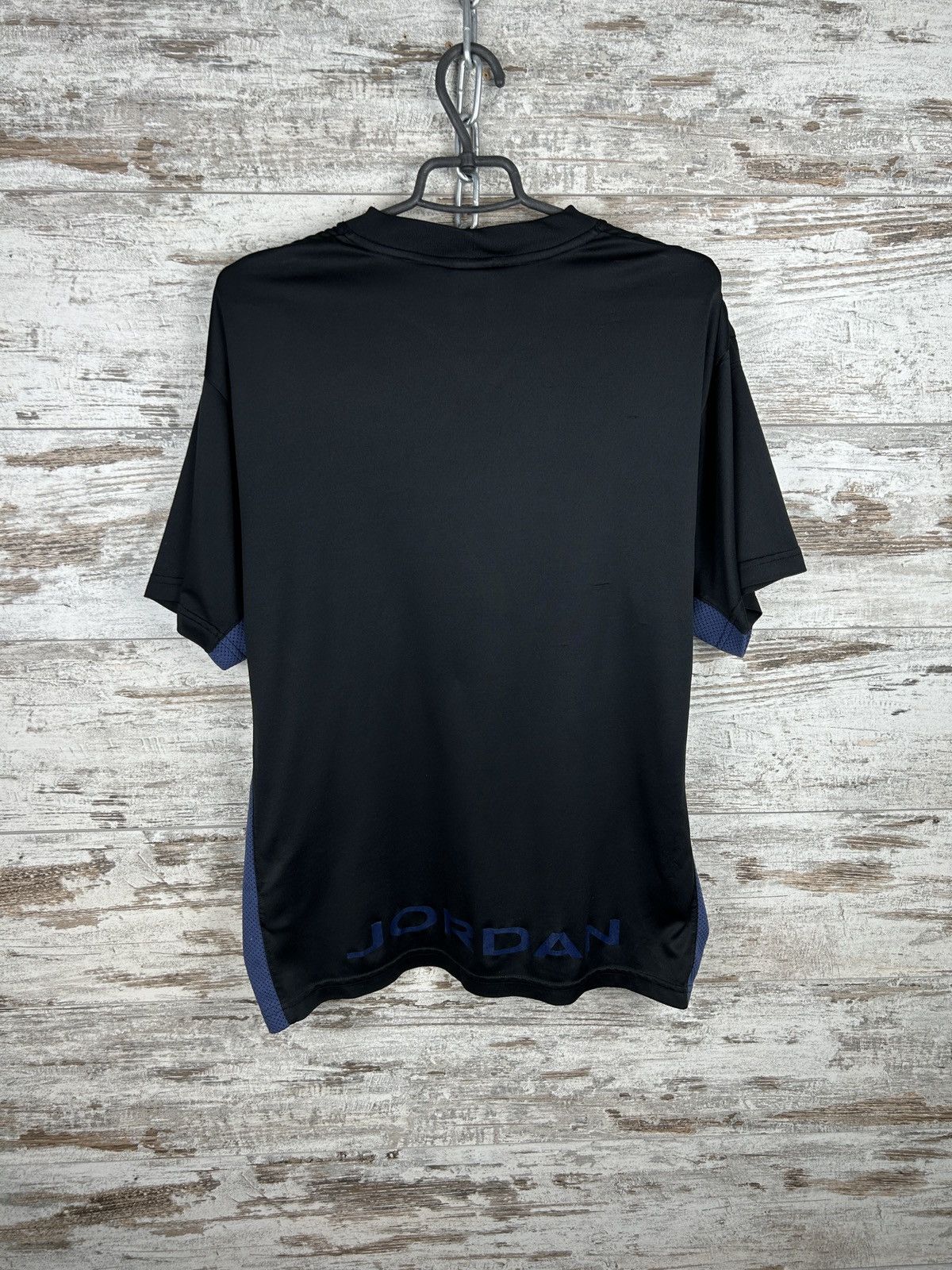 Jordan Brand × Vintage Mens Vintage Jordan centre logo T-shirt tee made in USA y2k Size US L / EU 52-54 / 3 - 11 Thumbnail