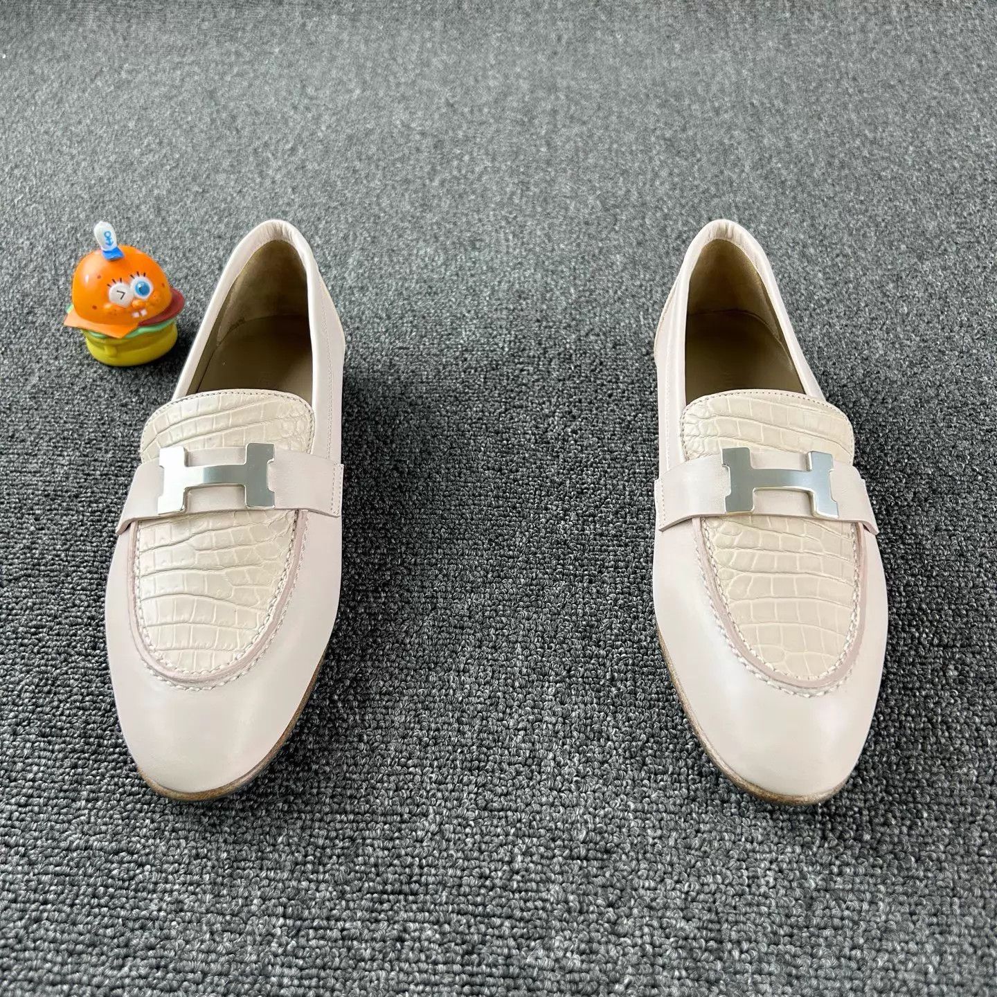 Hermes Hermes Pink Crocodile Leather Loafers 36 Silver Hardware New Size US 5.5 / IT 35.5 - 2 Thumbnail