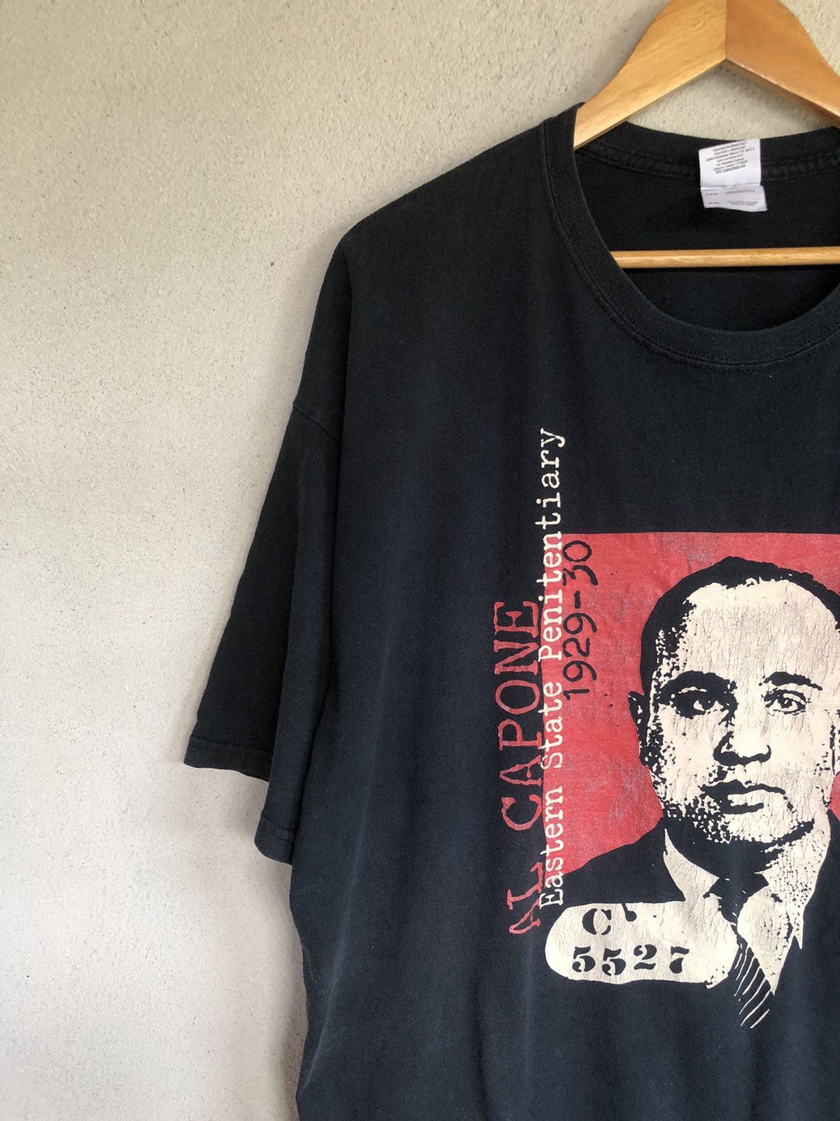 Vintage Crazy Vintage Sunfaded Al Capone Photo Tee Size US XXL / EU 58 / 5 - 4 Thumbnail