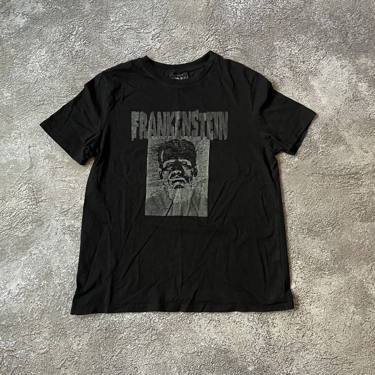 Vintage Vintage 90s Frankenstein Graphic Tee Horror Black Faded S Size US S / EU 44-46 / 1 - 2 Thumbnail