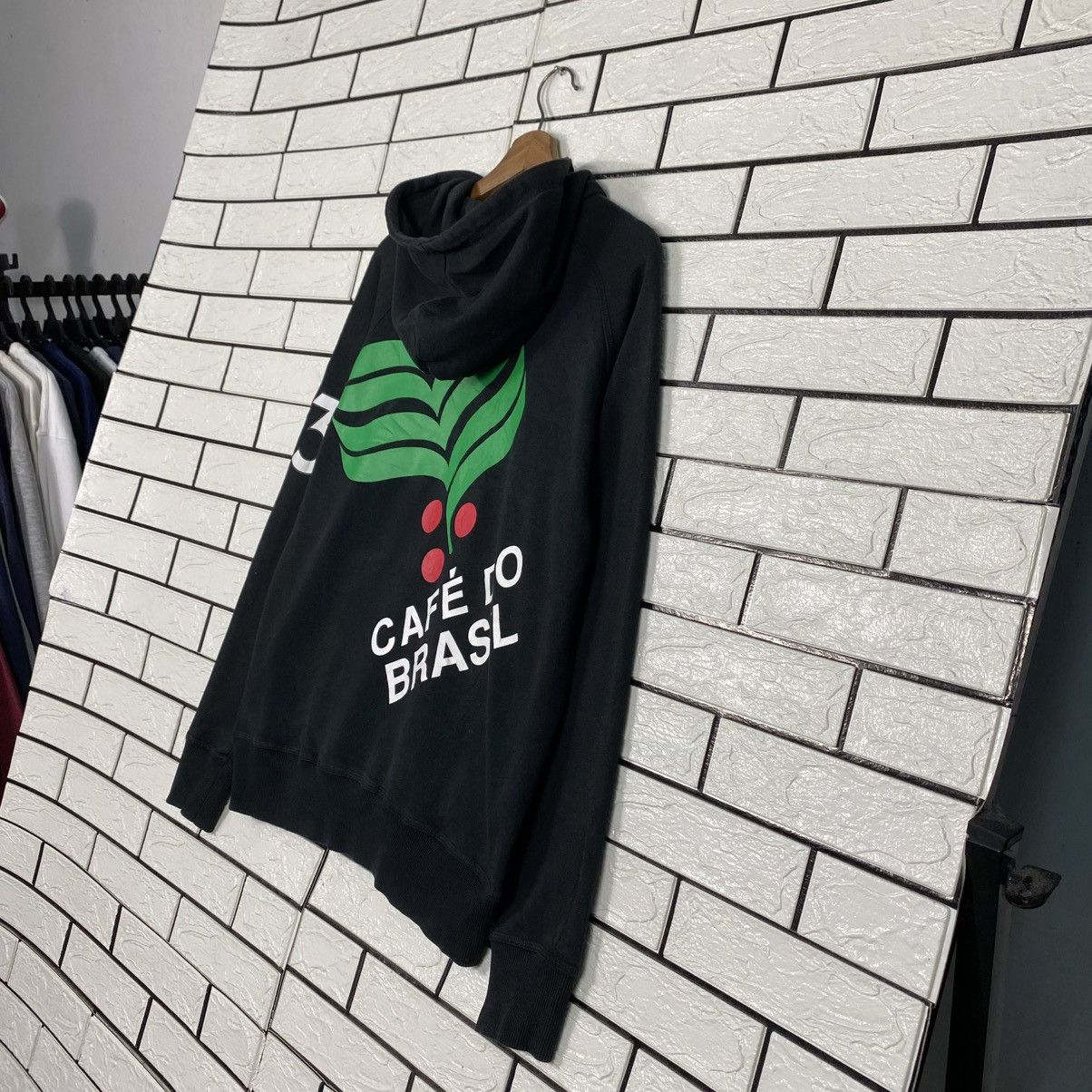 Japanese Brand 📌Vintage Hoodie Pull Over Athleta Big Logo Size US L / EU 52-54 / 3 - 11 Thumbnail