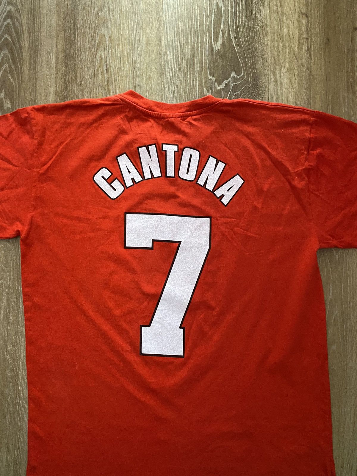Vintage Vintage Eric Cantona Champ 90s T-shirt Size US XL / EU 56 / 4 - 2 Thumbnail