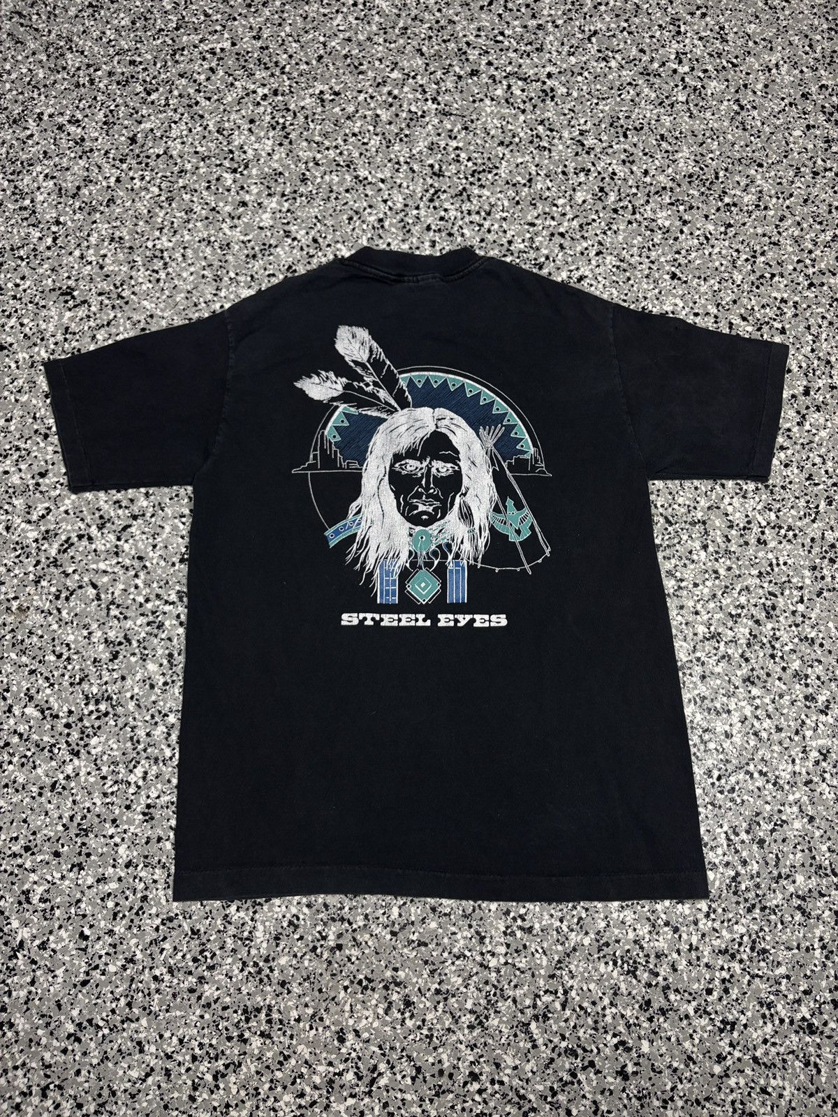 Vintage Vintage 1992 Sof Tee “Steel Eyes” Native T-Shirt Size M 0788 Size US M / EU 48-50 / 2 - 1 Thumbnail