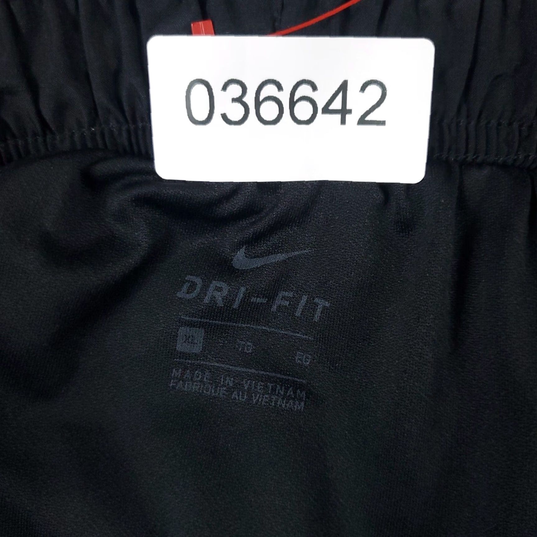 Nike Nike Shorts Womens XL Black Swoosh Dri Fit Track Running Active Ladies Size 40" / US 18 - 7 Thumbnail