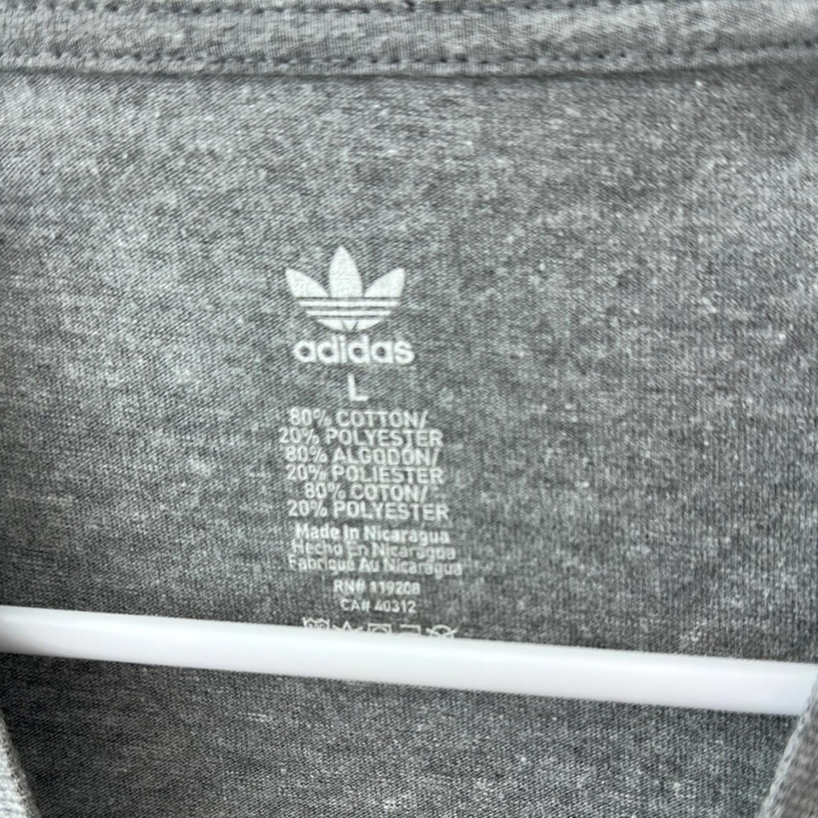 Adidas Adidas Gray Short Sleeve Tee with Pattern Size US L / EU 52-54 / 3 - 2 Thumbnail
