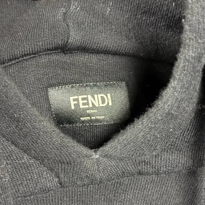 Fendi Fendi Letter Hooded Wool Sweater in Black Size US L / EU 52-54 / 3 - 3 Thumbnail