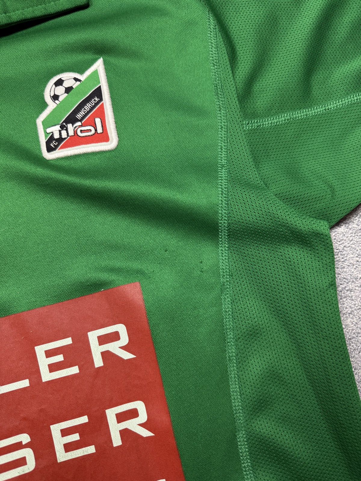 Nike Tirol Innsbruck Nike #9Gelewich vintage soccer shirt Size US XS / EU 42 / 0 - 16 Thumbnail