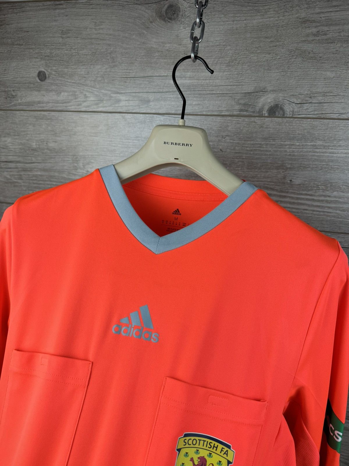 Adidas SCOTLAND REFEREE FOOTBALL SHIRT ADIDAS SIZE M soccer jersey Size US M / EU 48-50 / 2 - 11 Thumbnail