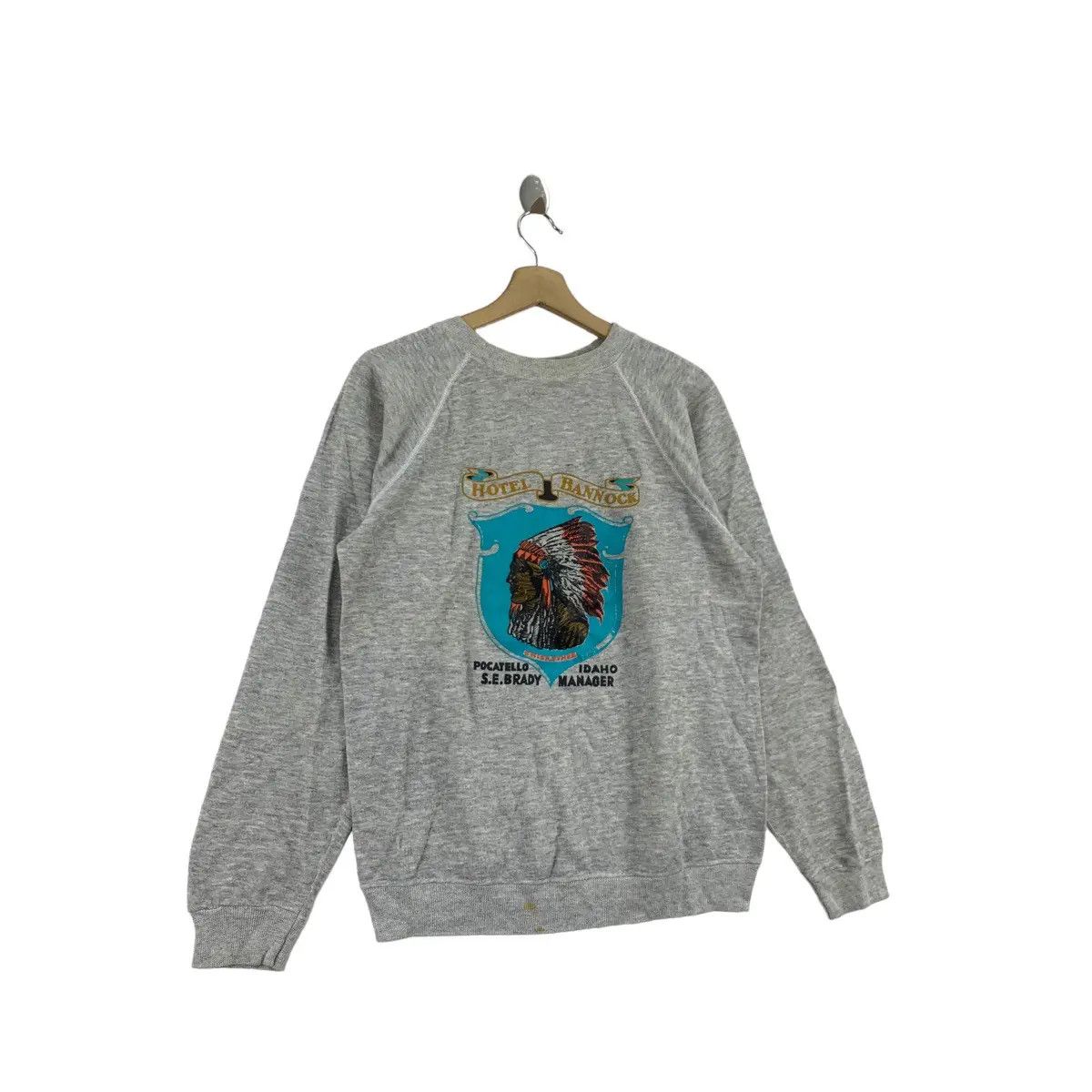 Vintage Vintage 80’ HOTEL BANNOCK CHIEF TYHEE Idaho Sweatshirt Size M / US 6-8 / IT 42-44 - 6 Thumbnail