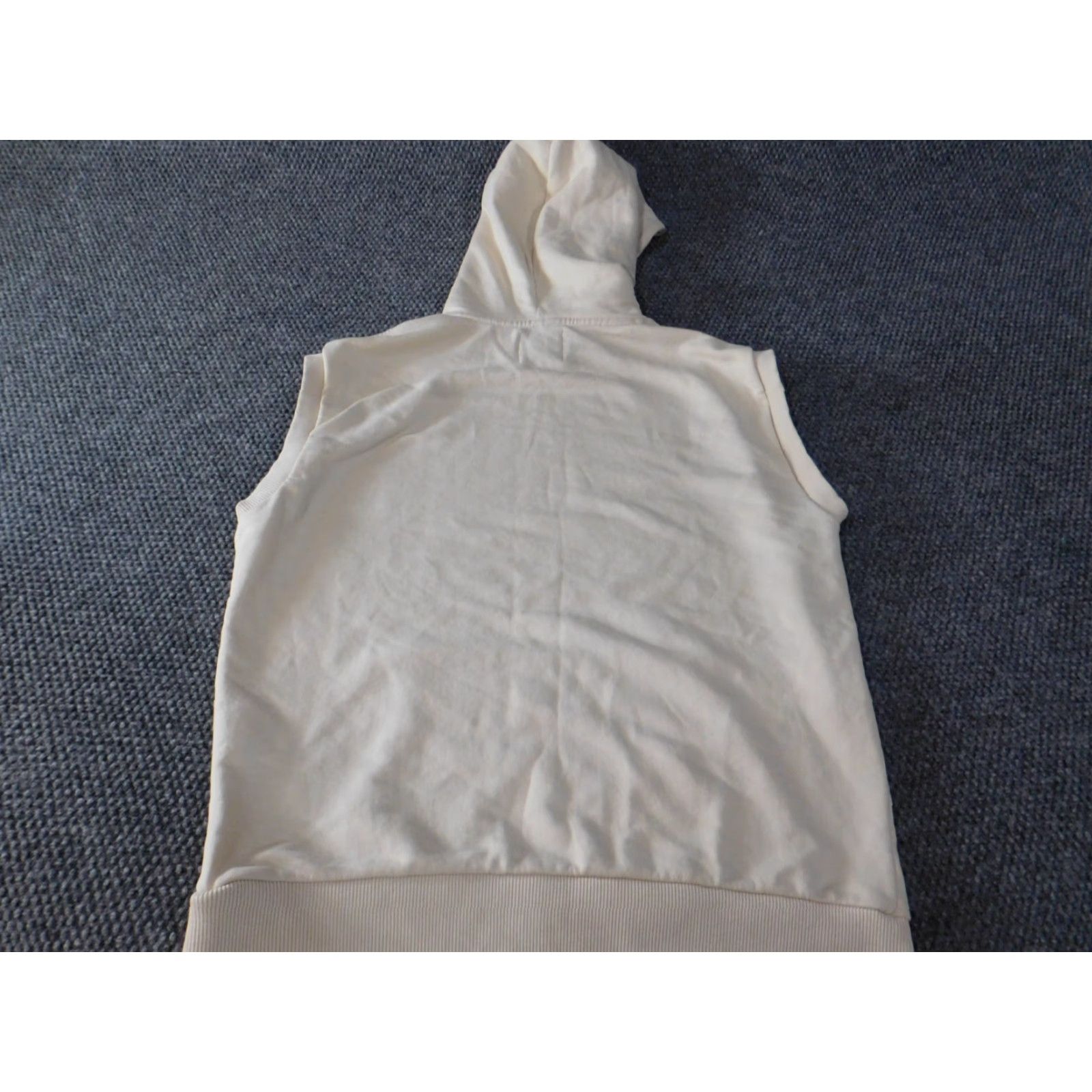 Zara Zara Hoodie Mens Medium Beige Pullover Knit Zip Pockets Zipper Regular Short description: Good condition but there are blemishes lower front portion Size US M / EU 48-50 / 2 - 6 Thumbnail