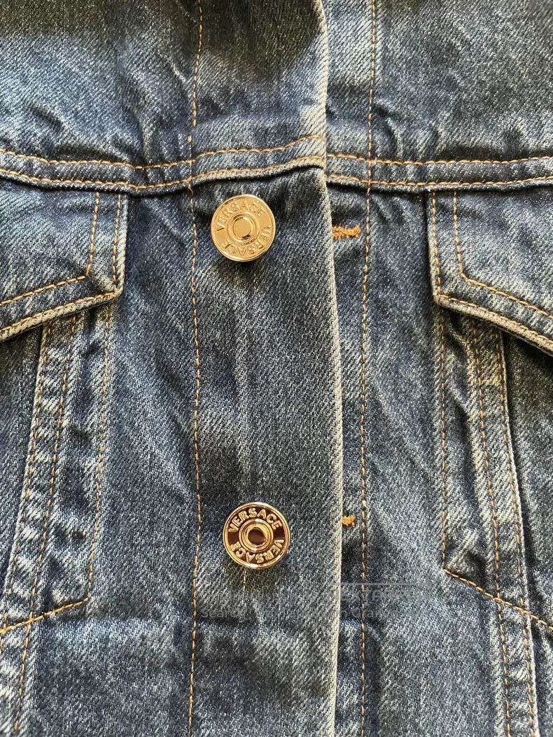 Versace Versace High-waisted denim clothes Size US M / EU 48-50 / 2 - 5 Thumbnail