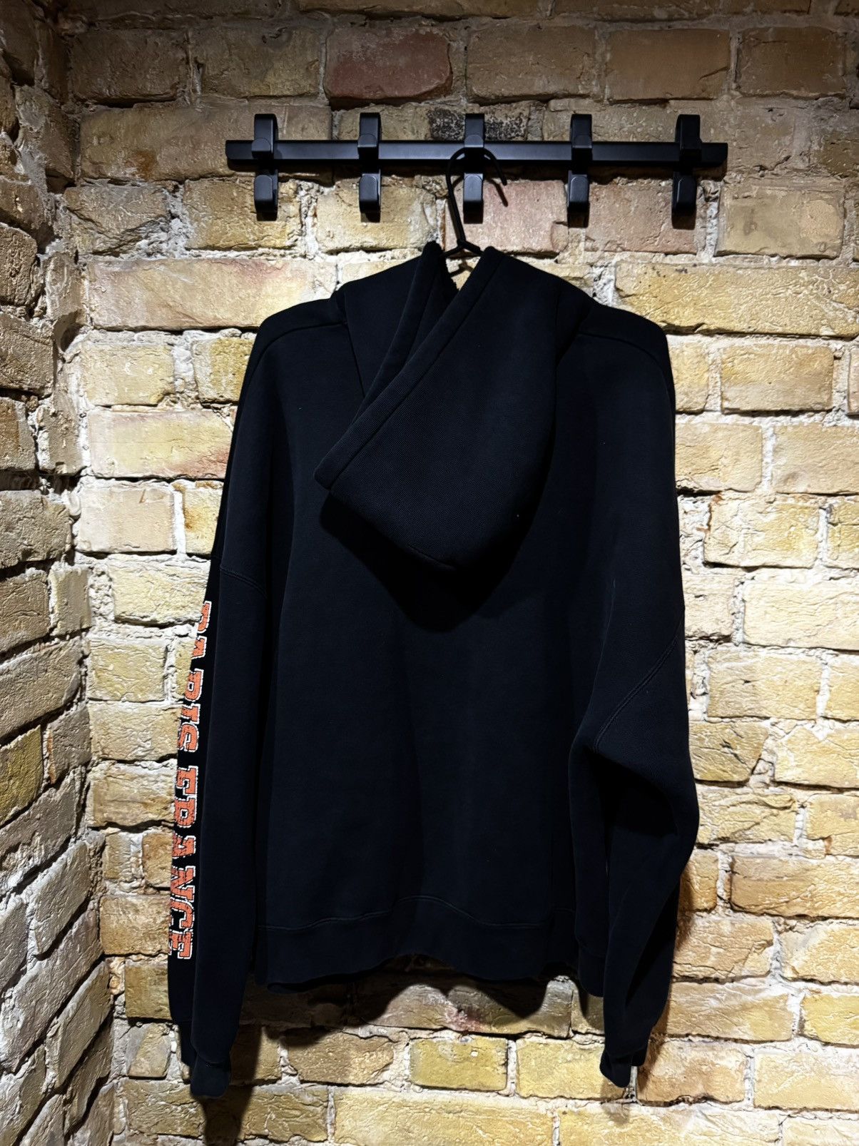 Balenciaga balenciaga maison hoodie Size US M / EU 48-50 / 2 - 4 Thumbnail