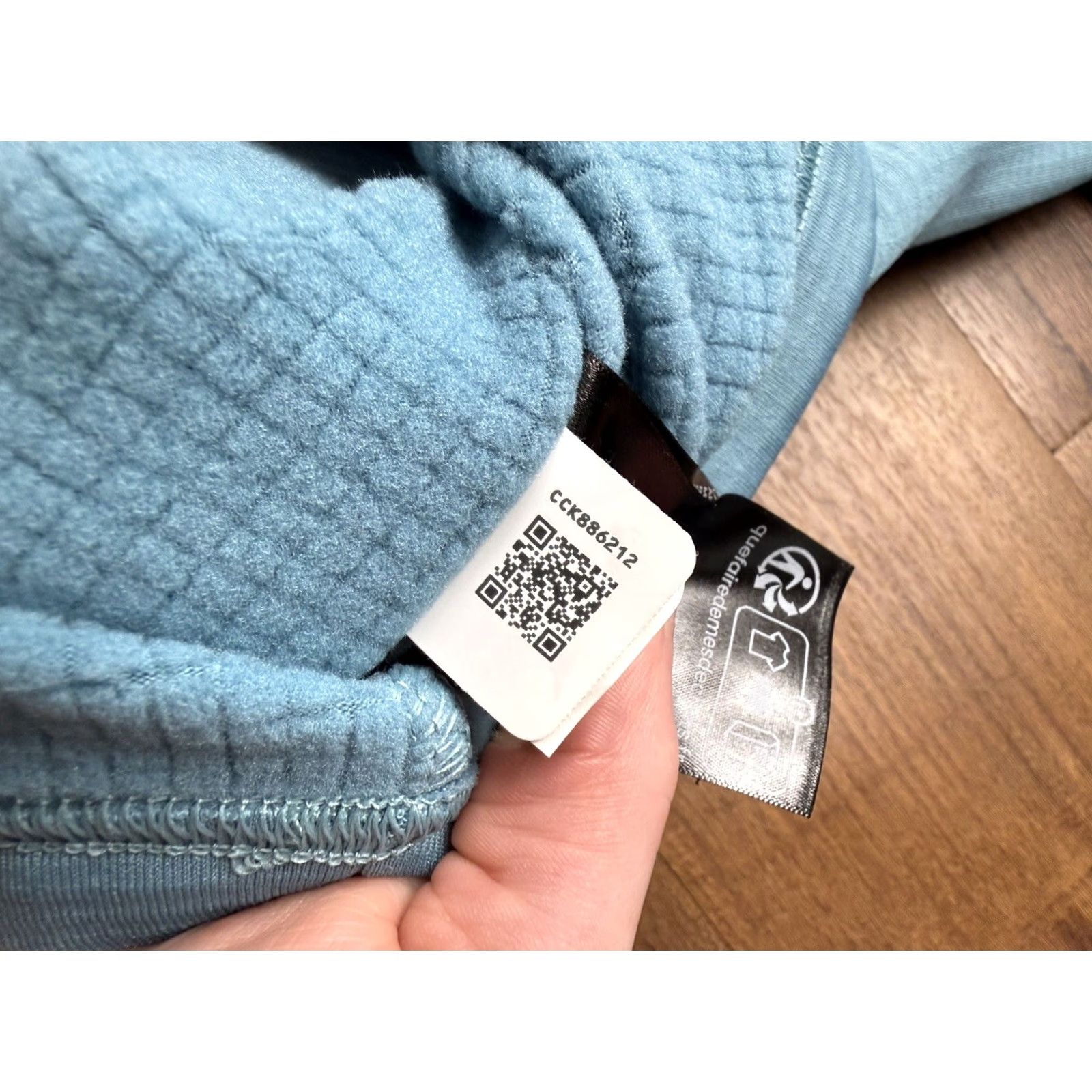 The North Face The North Face Cedar Trail Grid Fleece 1/4 Zip Men L Light Blue Shirt Jacket Outdoors Outdoorsman Mens Regular Size L Blue Logo Waterproof? Size US L / EU 52-54 / 3 - 7 Thumbnail