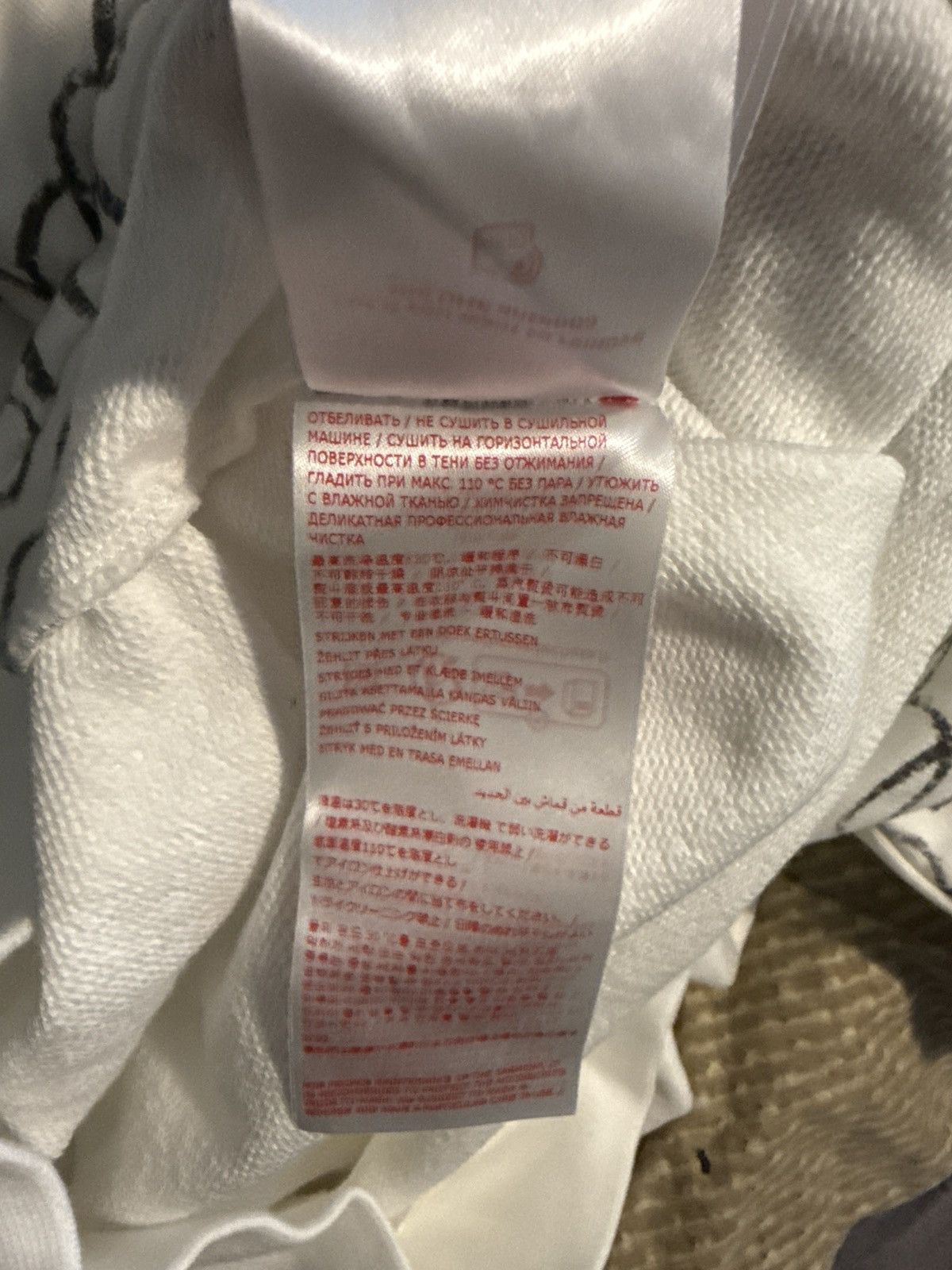 Marni Scribble Motif Hooded Sweatshirt in White Size US M / EU 48-50 / 2 - 9 Thumbnail