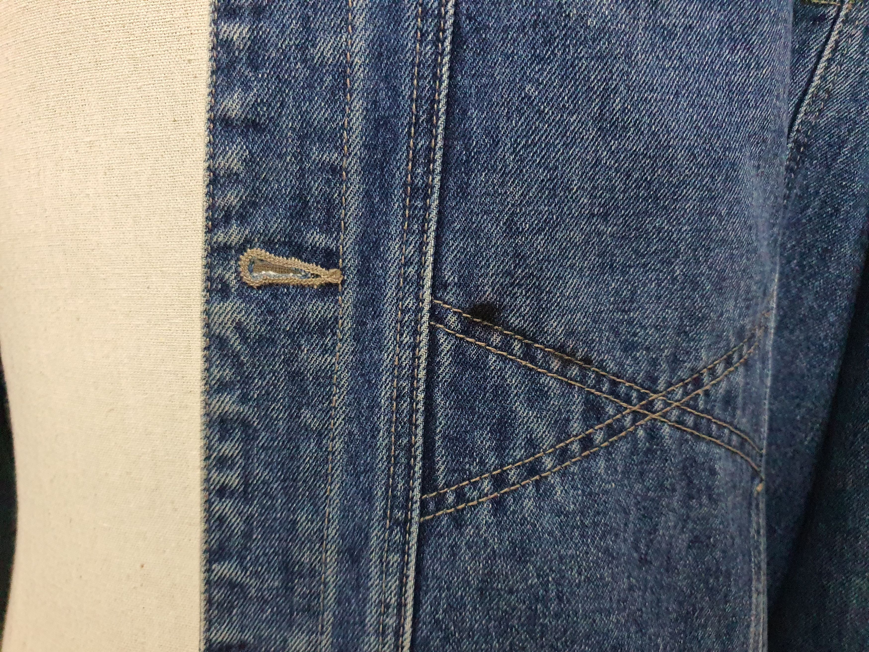 Marithe + Francois Girbaud MARITHE FRANCOIS GIRBOUD Blue Denim Jacket, XL. Size US XL / EU 56 / 4 - 17 Thumbnail
