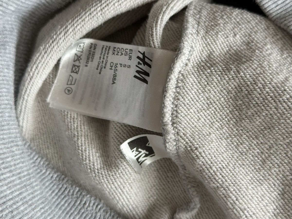 H&M × Moschino Moschino x mtv x hm logo boxy hoodie Size US S / EU 44-46 / 1 - 4 Thumbnail