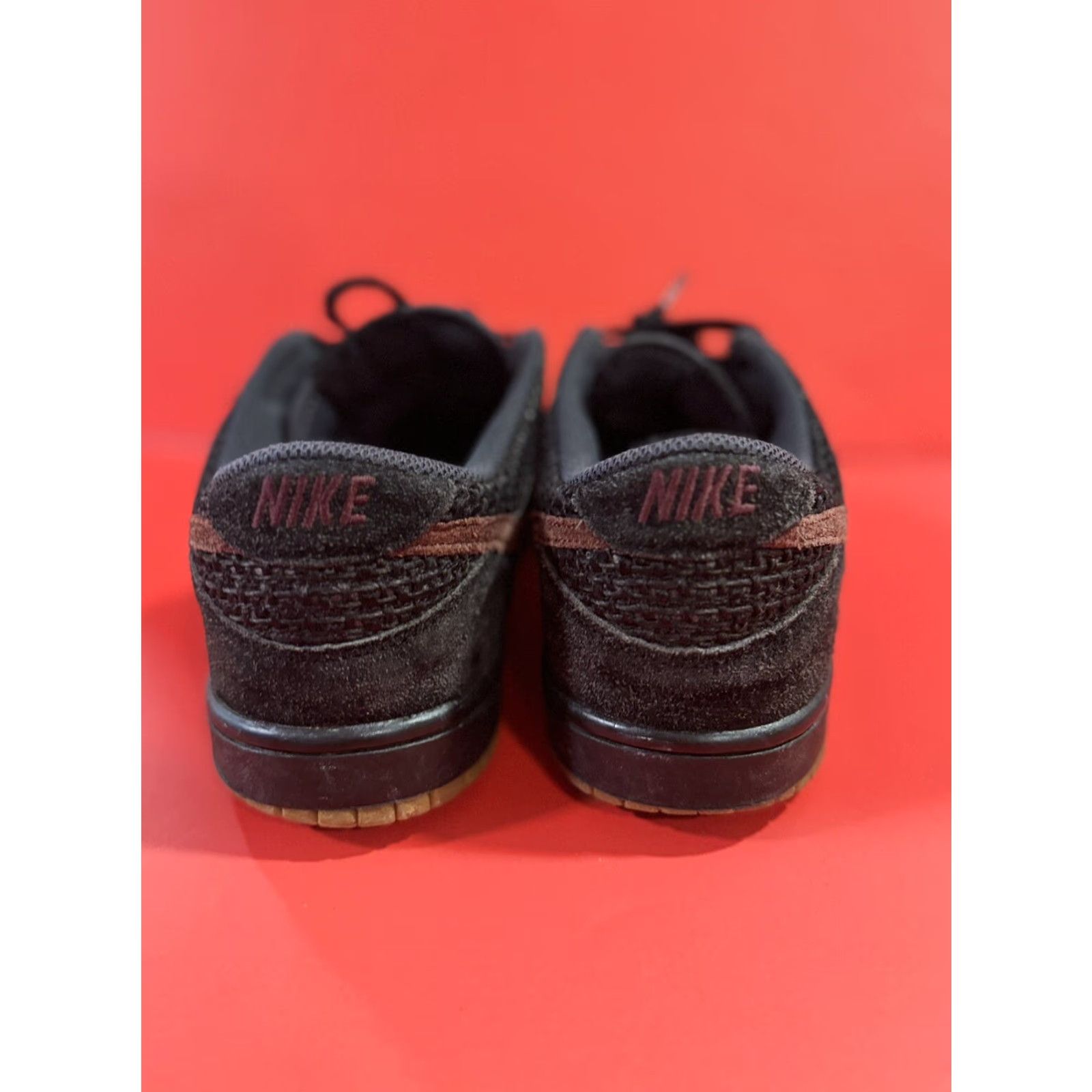 Nike VINTAGE Nike Dunk Low CL Burgundy Anthracite Grey Sz 8.5 2008 304714-065 Pre-owned Rare Mens Sneakers Size US 8 / EU 41 - 6 Thumbnail