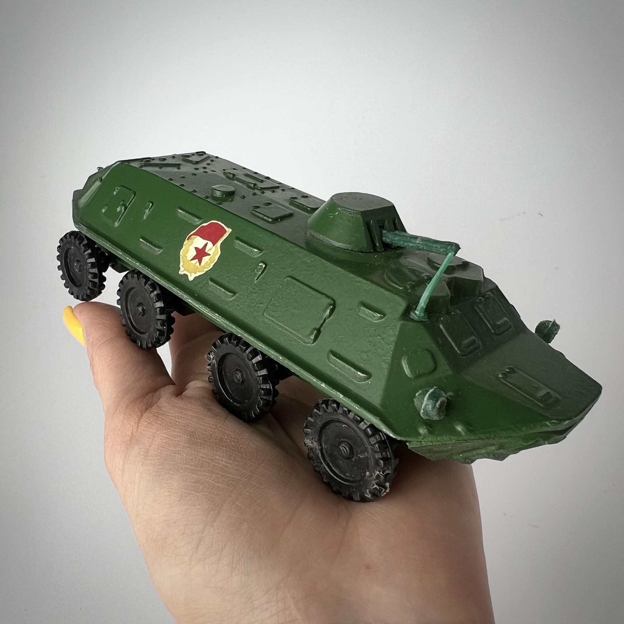 Vintage Vintage Military Vehicle Toy Personnel Carrier Metal 1:43 Size ONE SIZE - 1 Thumbnail